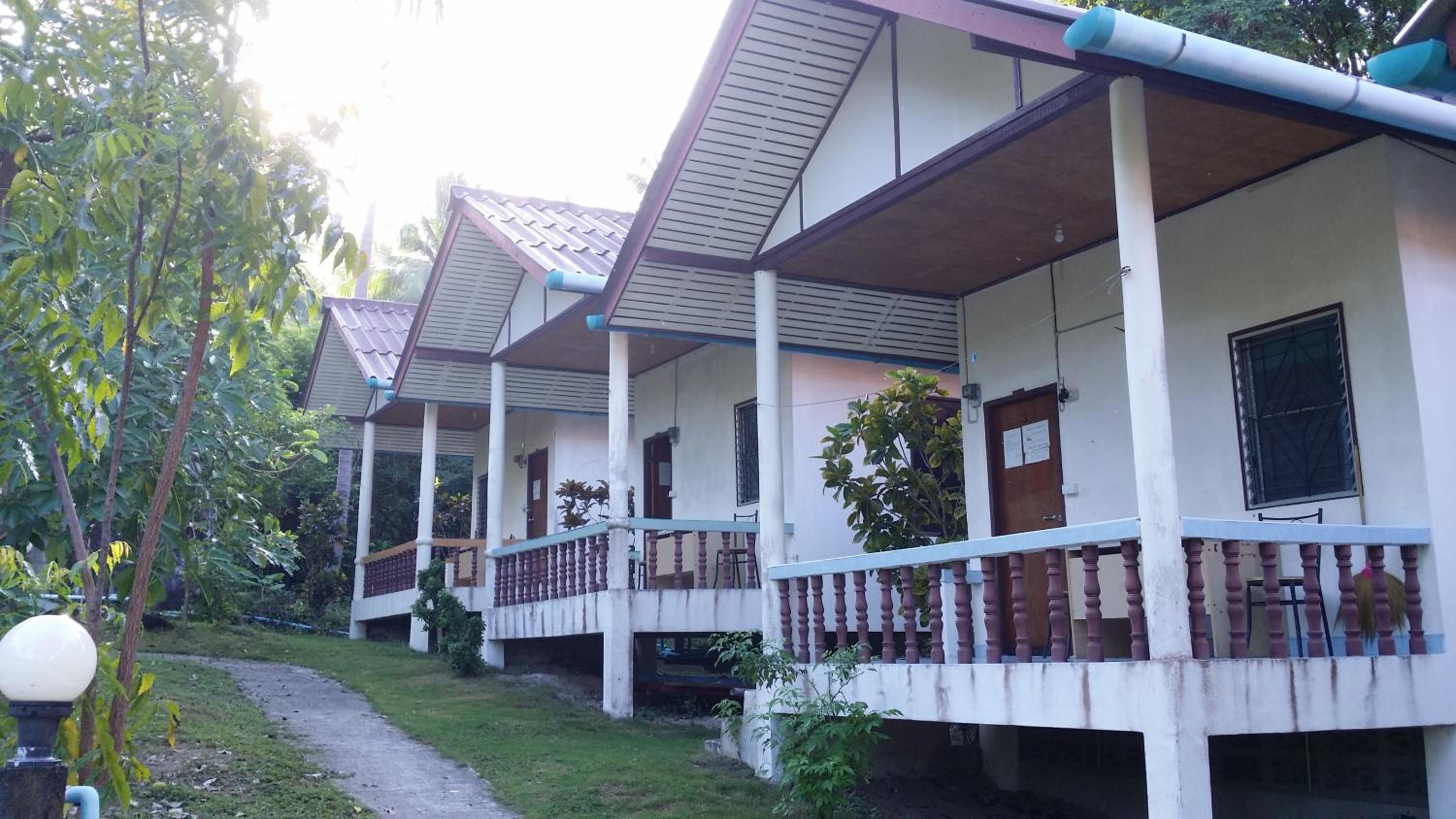 Happy Bungalow