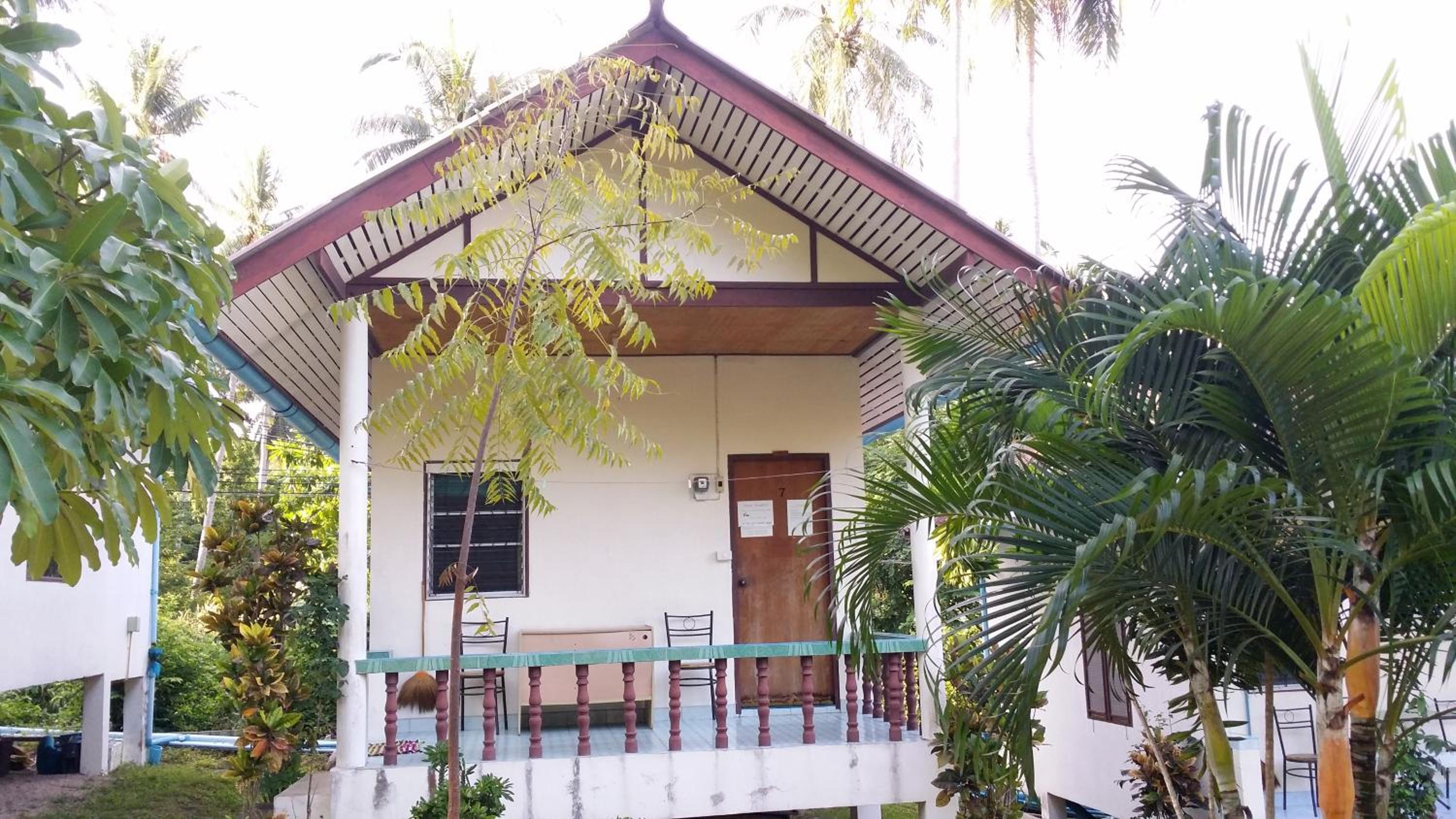 Happy Bungalow
