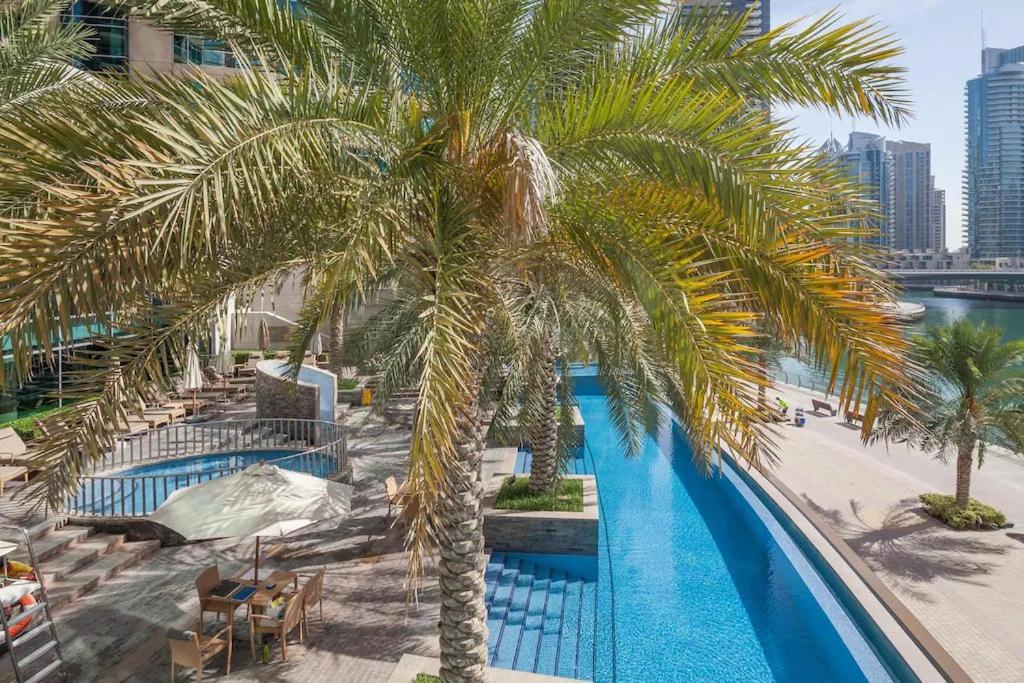 NEW LUX 1 BDR in Marina at Blakely Tower by CEG Group