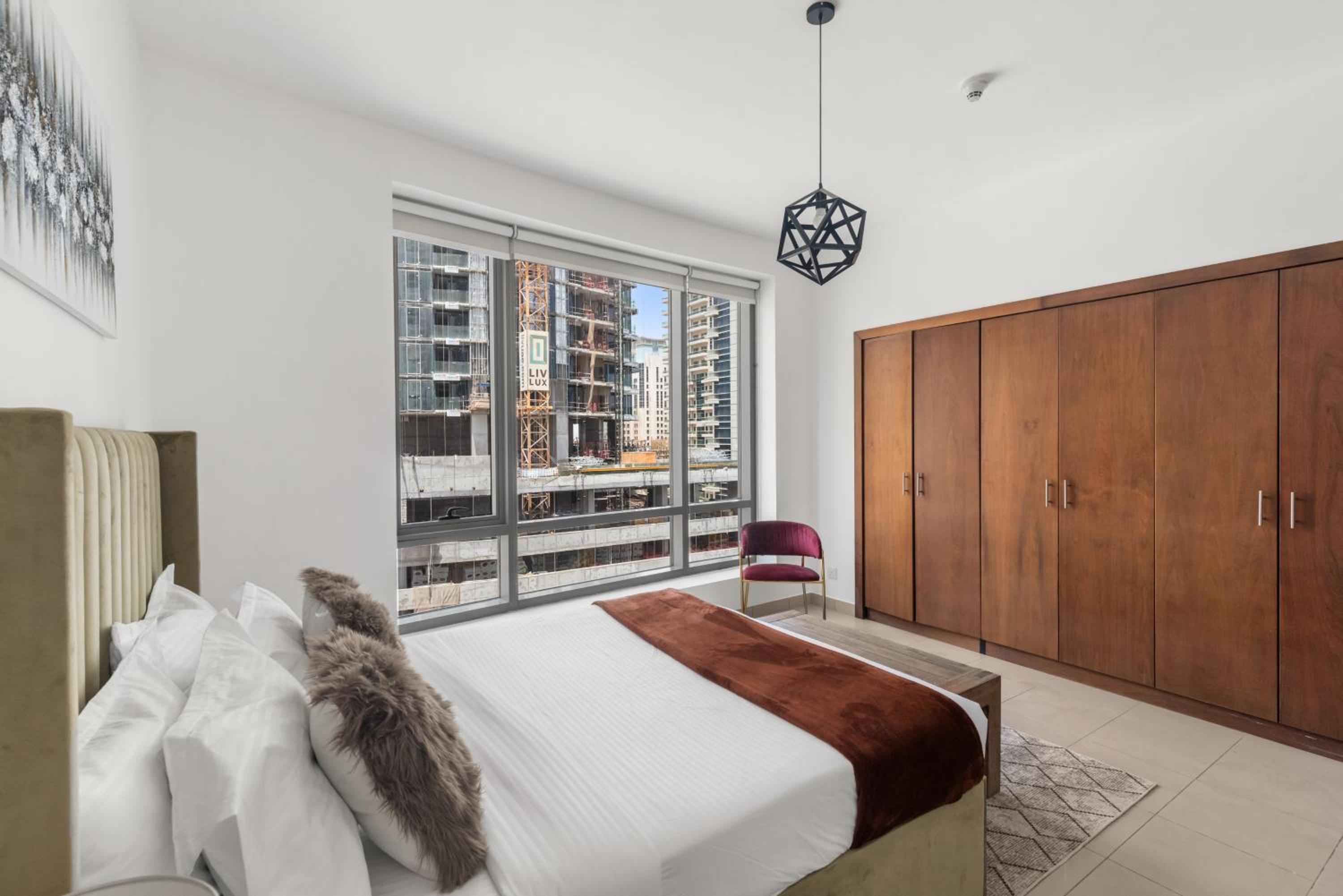 NEW LUX 1 BDR in Marina at Blakely Tower by CEG Group