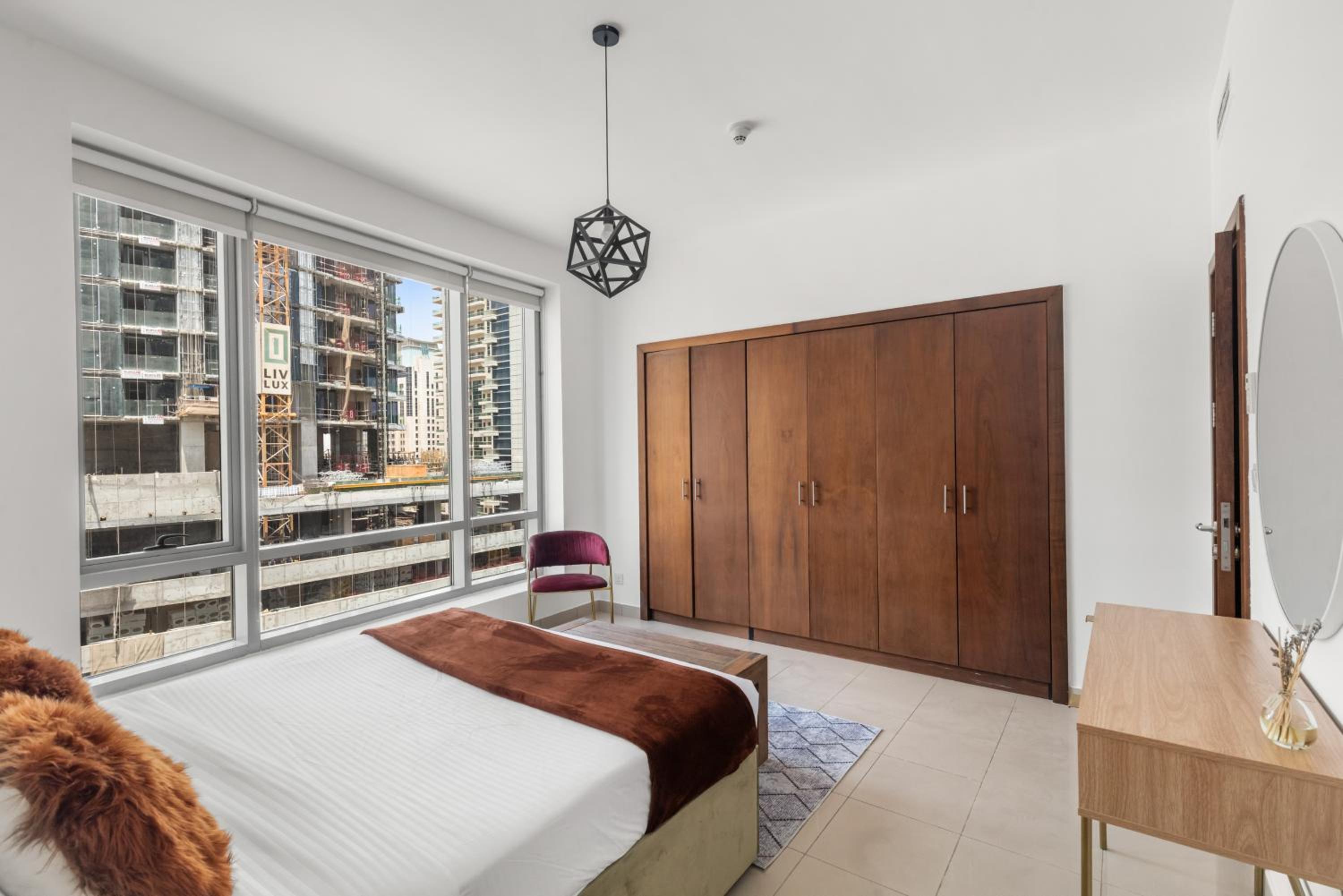 NEW LUX 1 BDR in Marina at Blakely Tower by CEG Group
