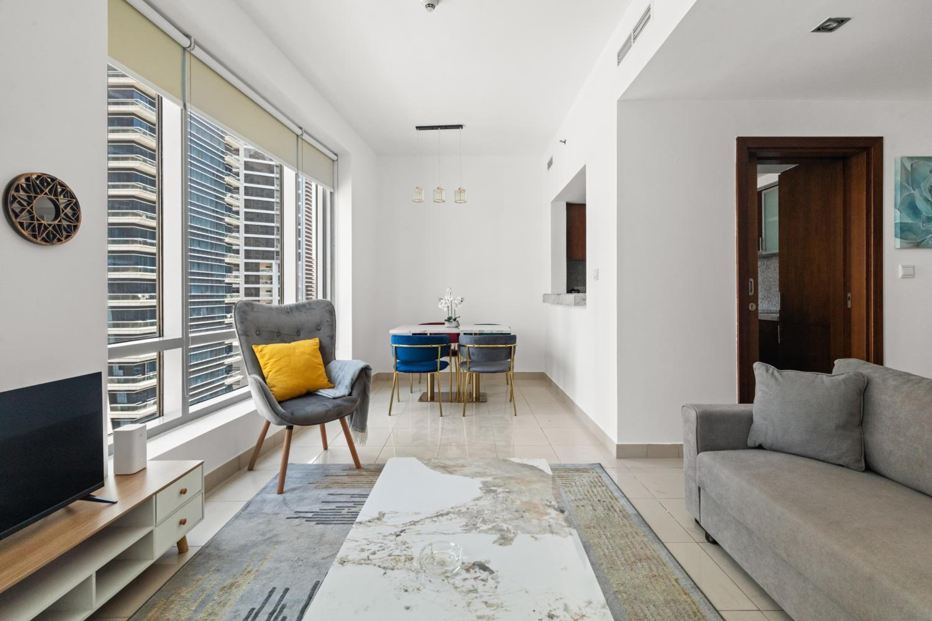 NEW LUX 1 BDR in Marina at Blakely Tower by CEG Group