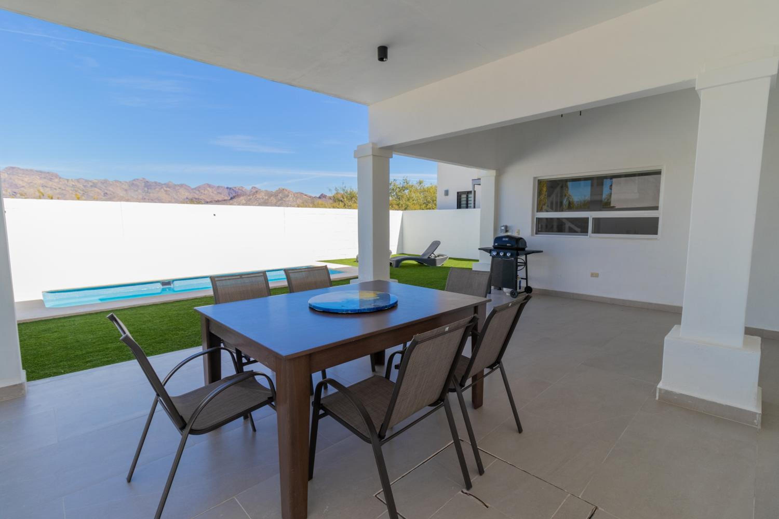 Dome Getaway - Pool, Ocean View & Beach Access