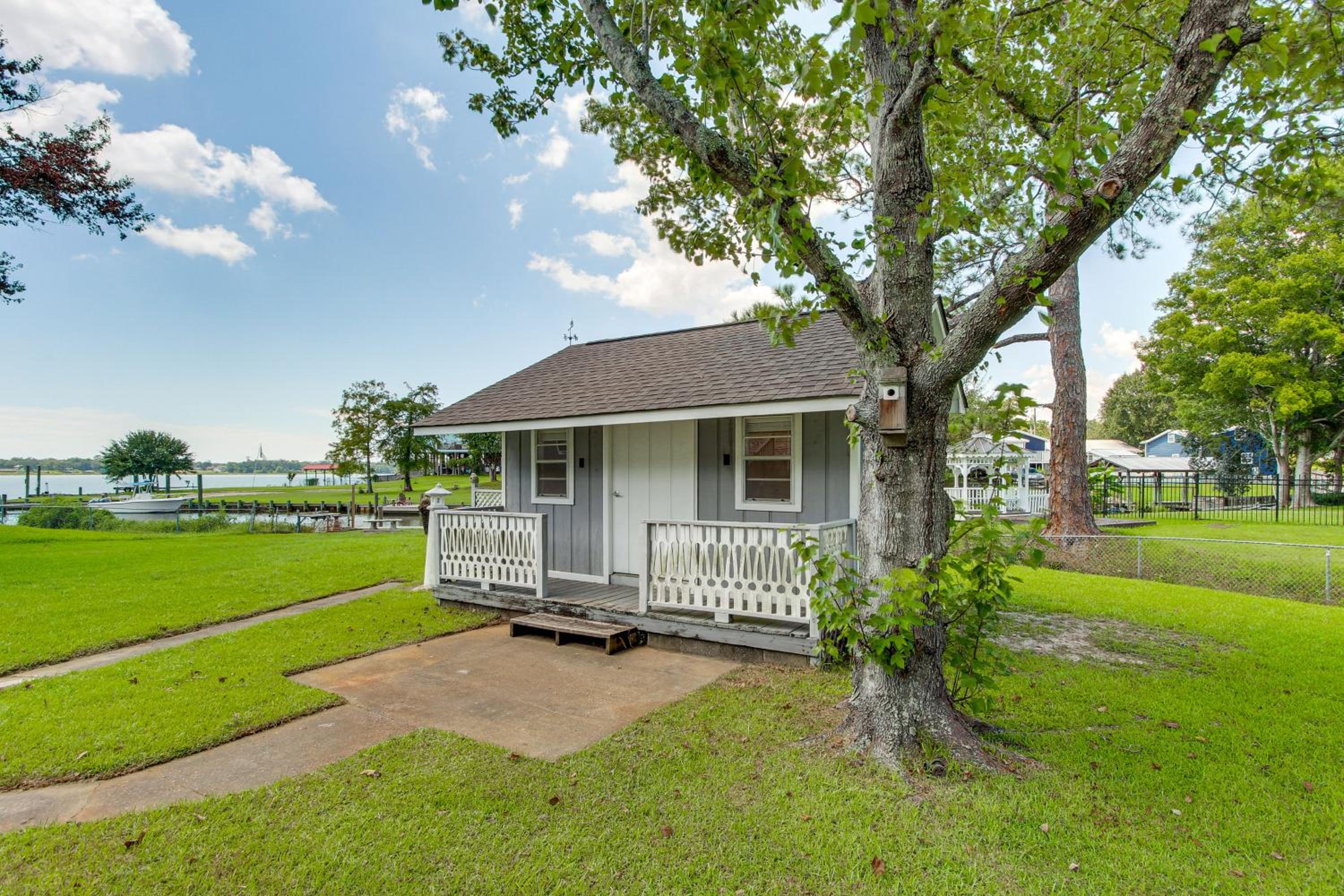 Yard and Dock Waterfront Group Getaway in Biloxi
