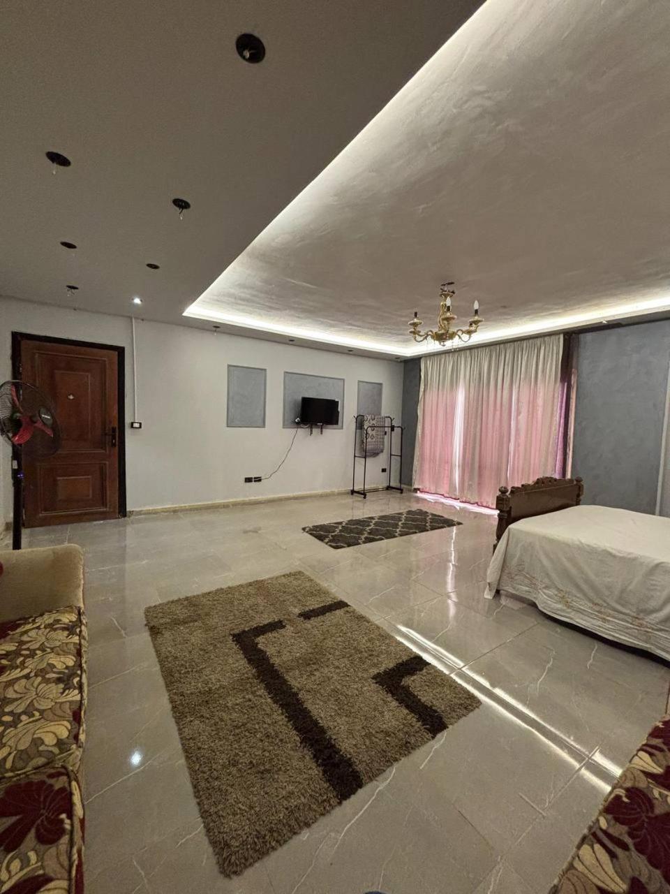 Quiet & Fully Equipped Private Room, New Cairo