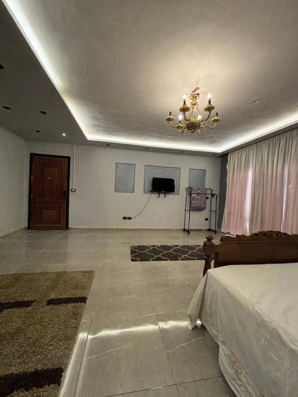 Quiet & Fully Equipped Private Room, New Cairo
