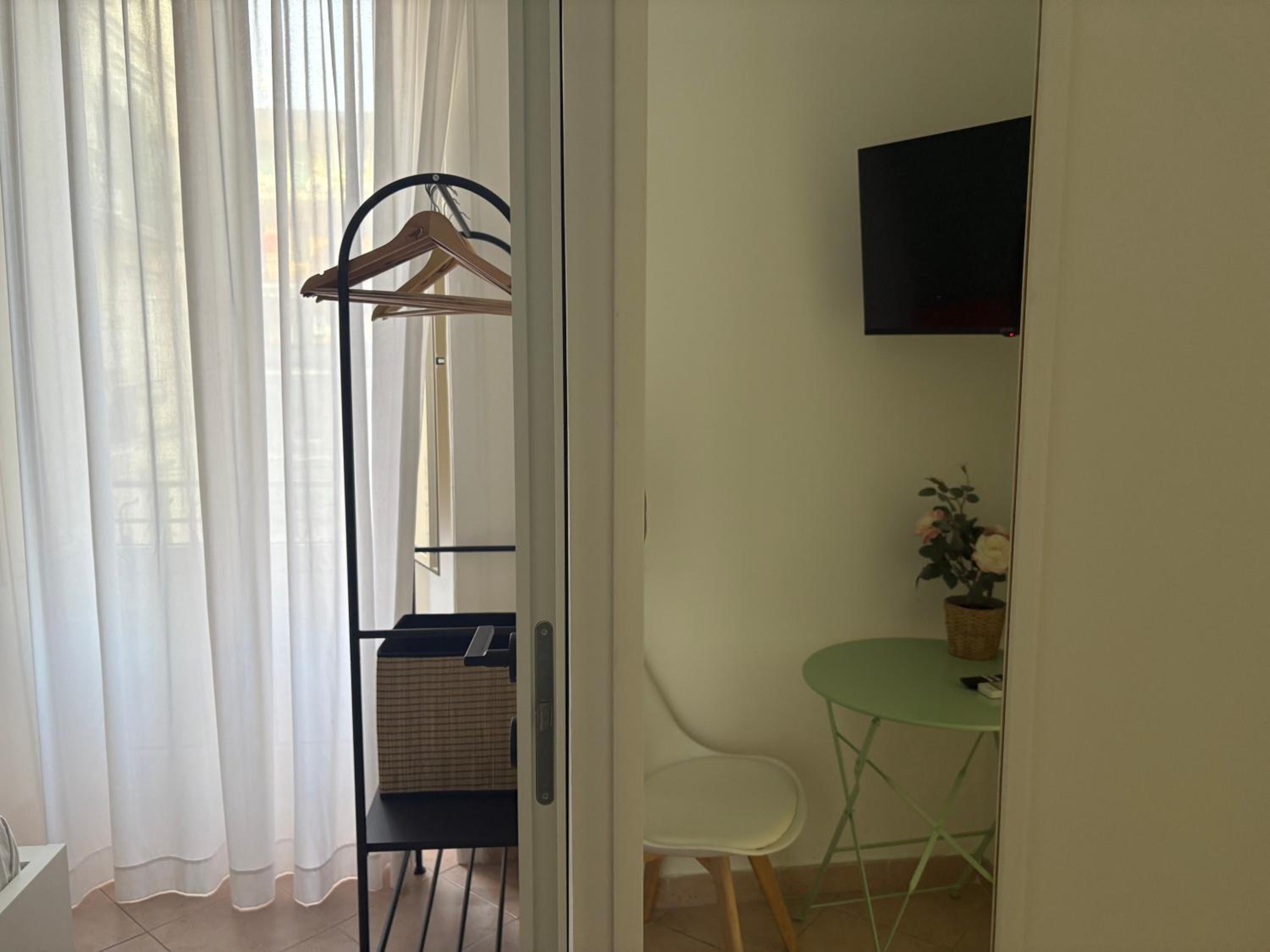 B&B Napoli Tonic