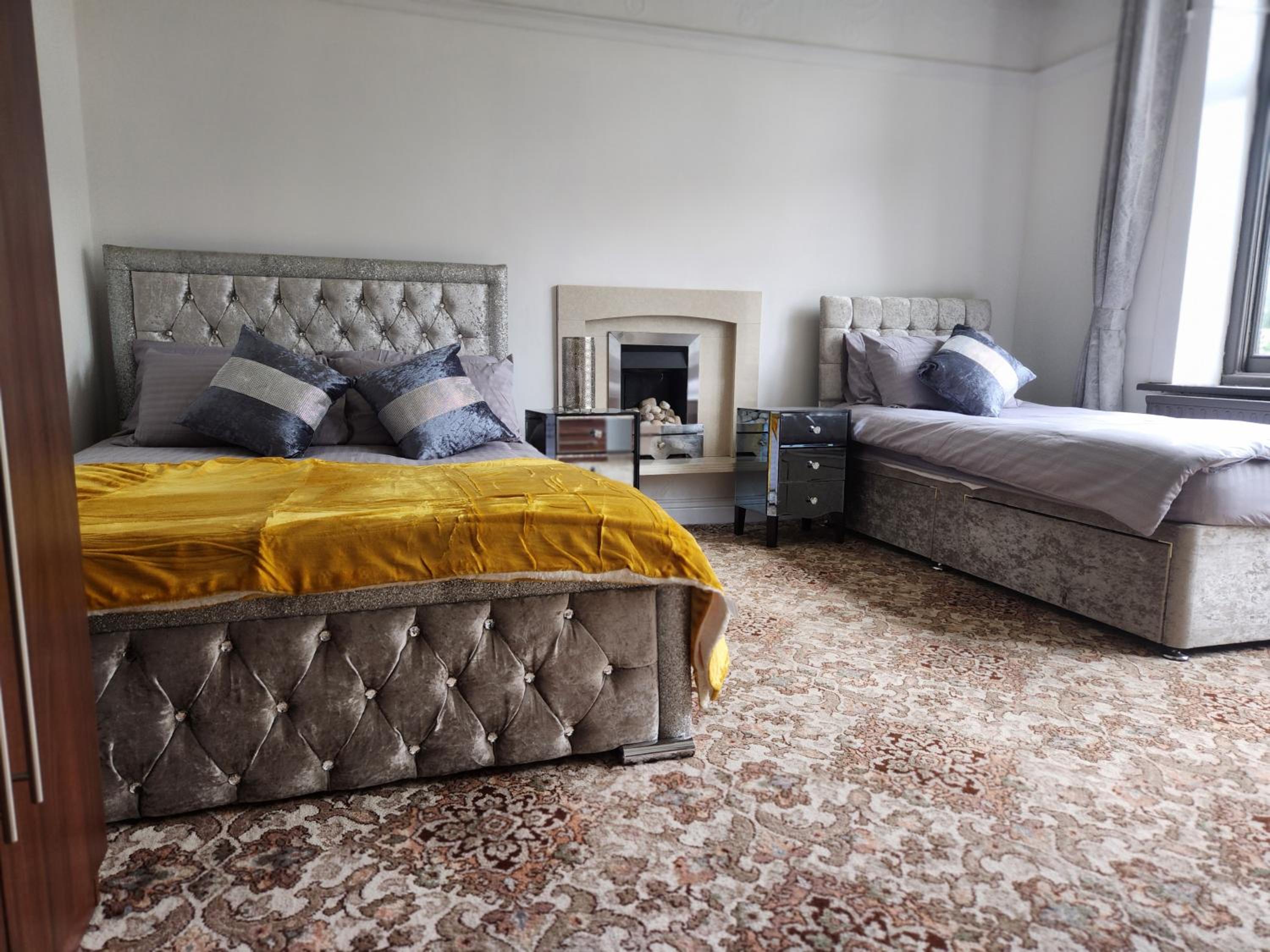 Charming Tudor Cottage White House Free Wifi Manchester