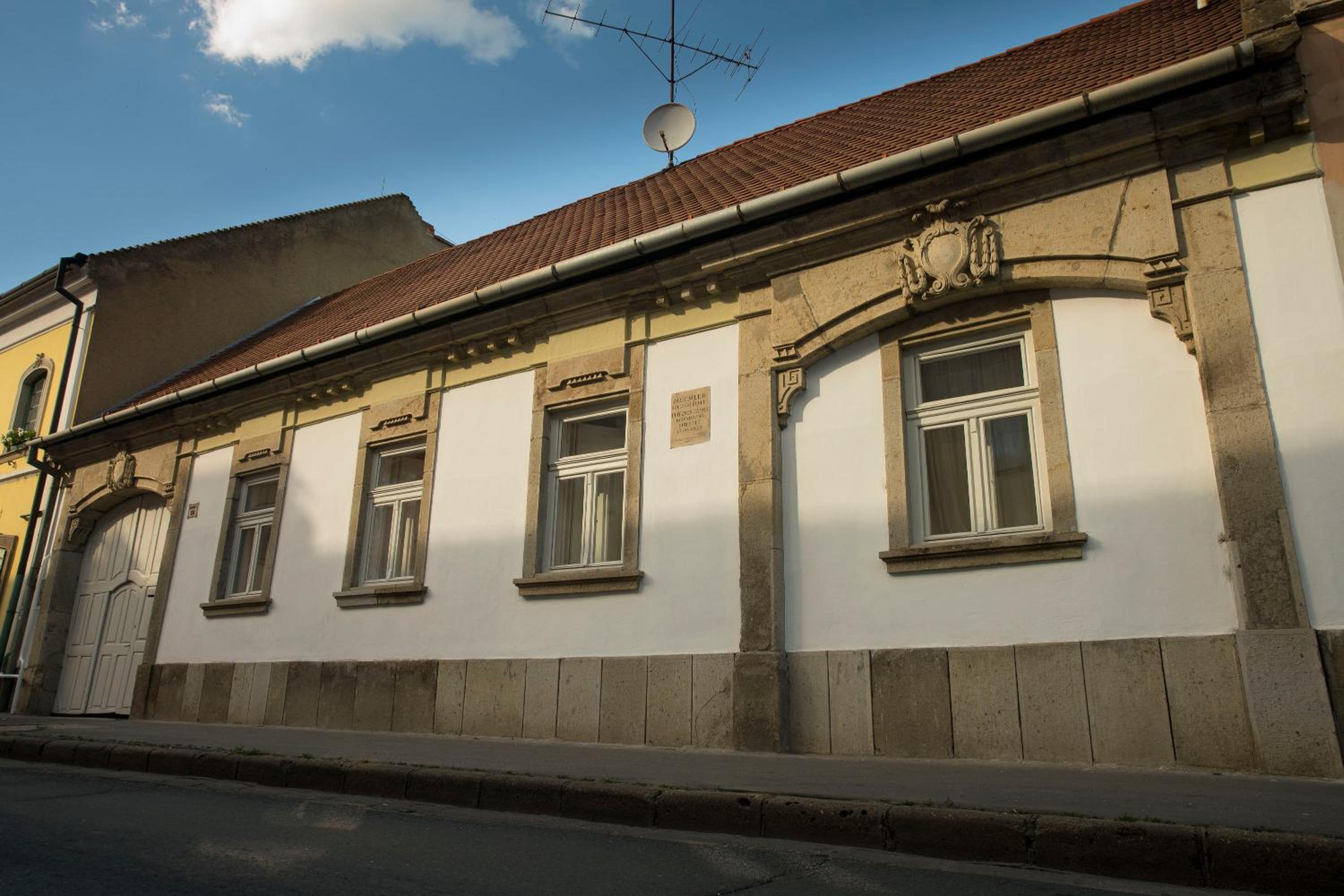 Plitzner Belvárosi Apartmanház view 4
