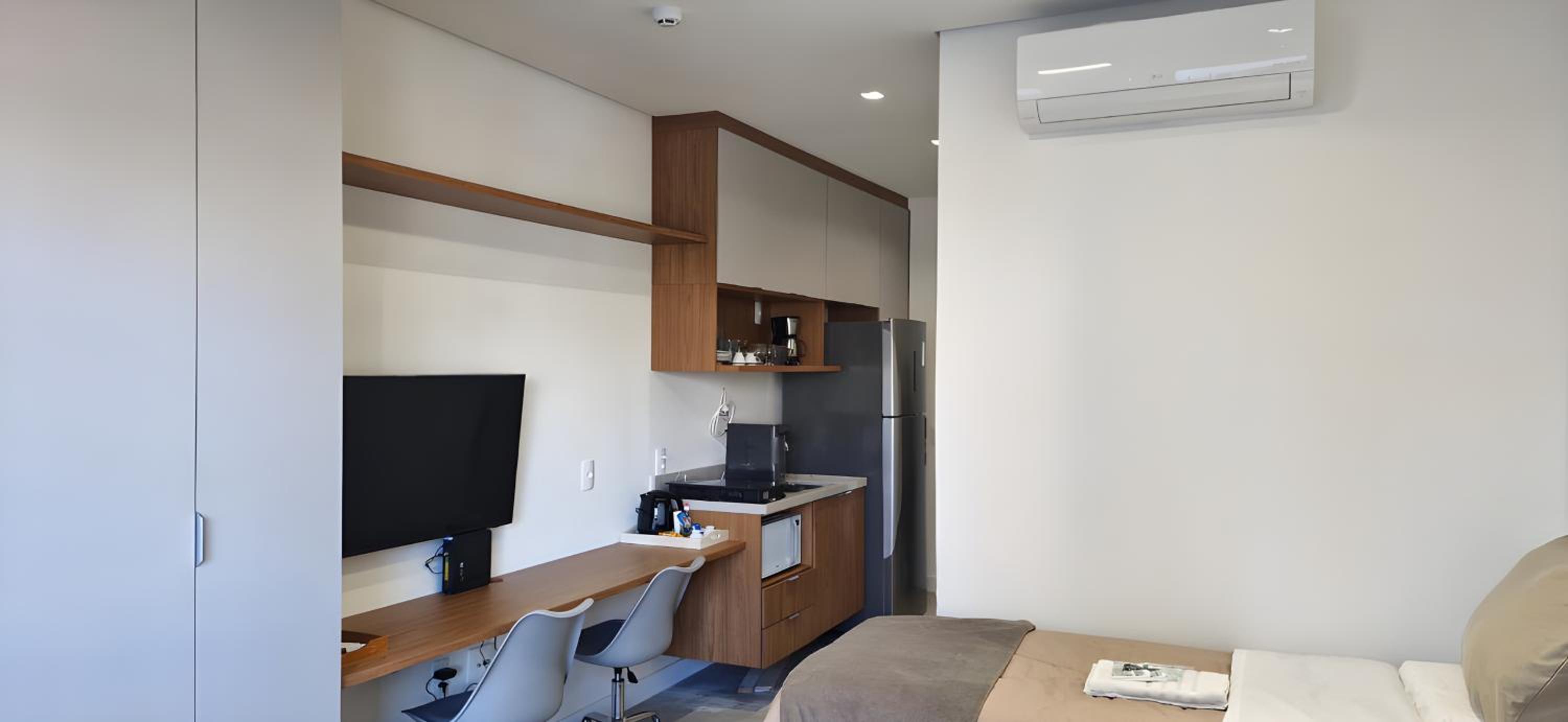 Studio Brooklin 4 min a pé metrô Borba Gato SP facilidade e conforto
