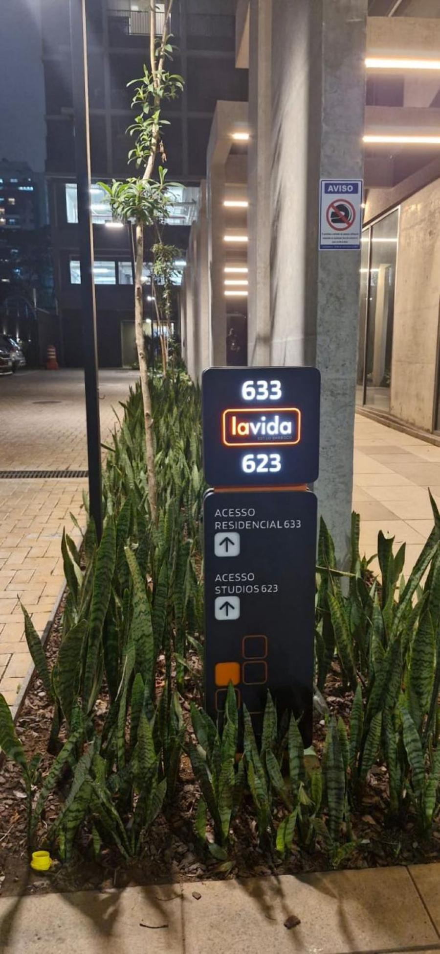Studio Brooklin 4 min a pé metrô Borba Gato SP facilidade e conforto