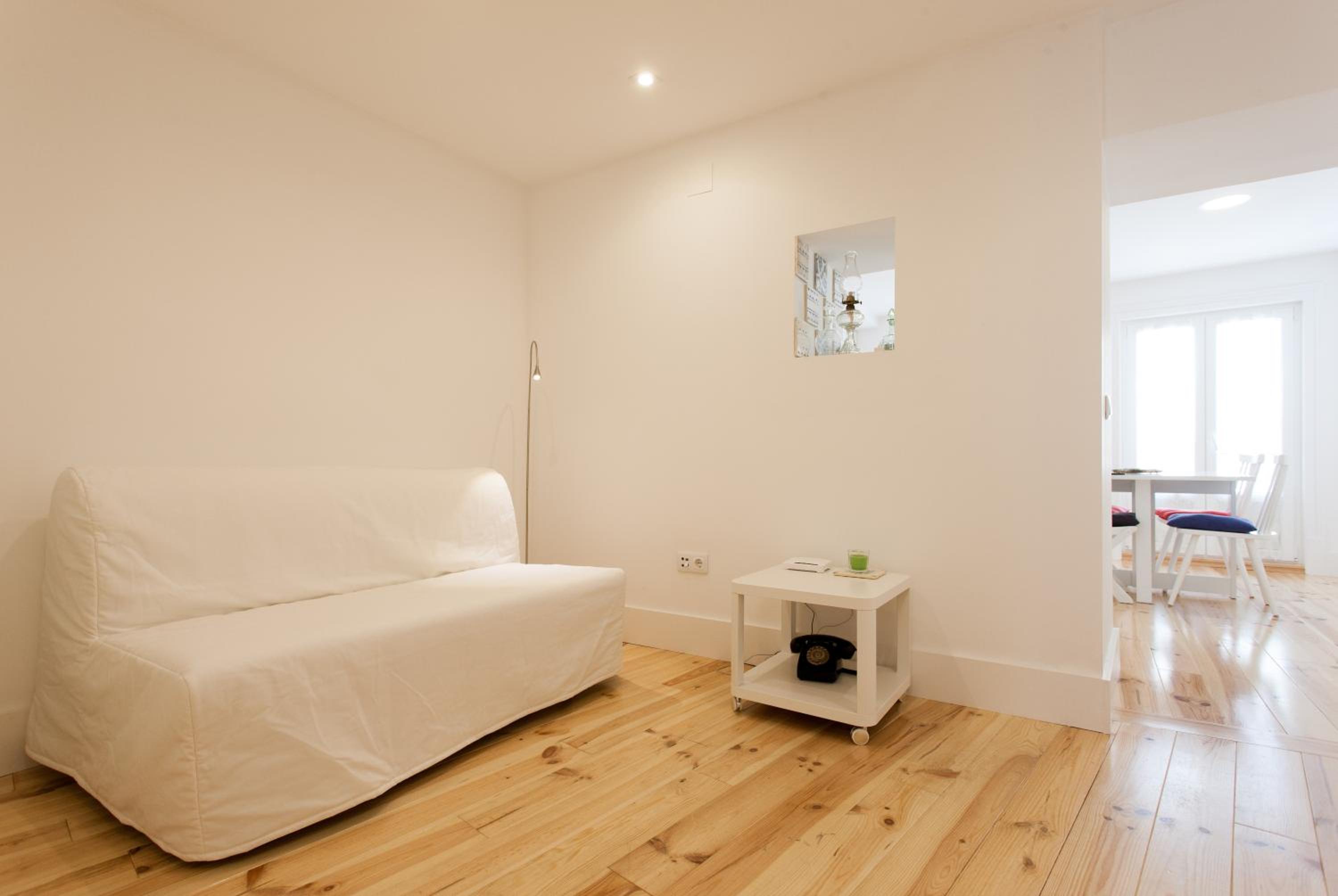 FLH Alfama Bright Apartment view 5