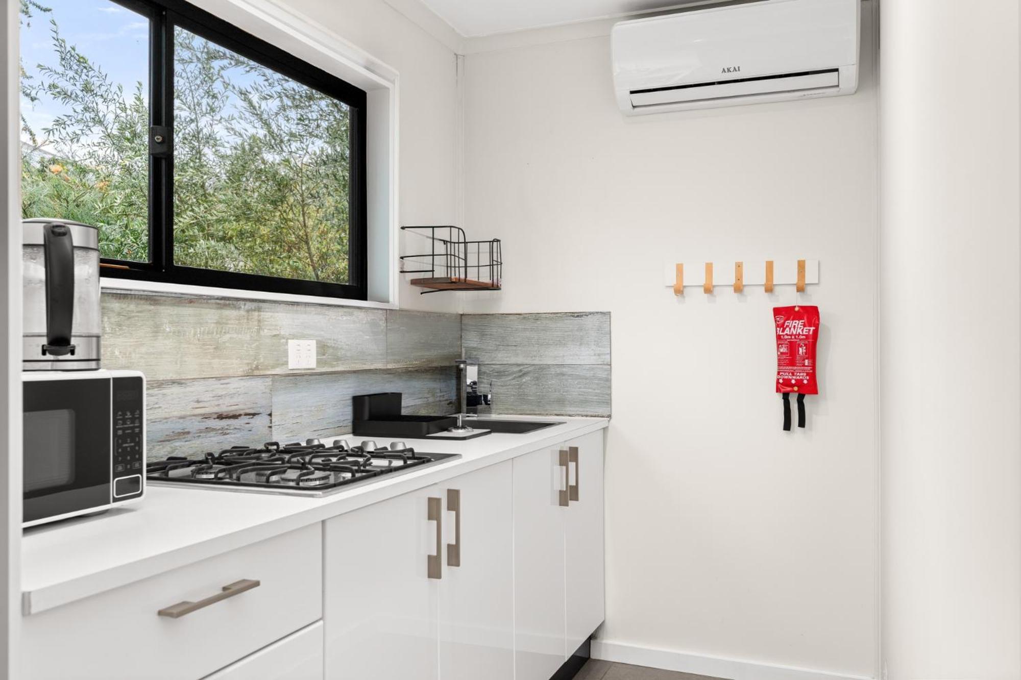 Bright 1-Bed Apartment with Garden Views