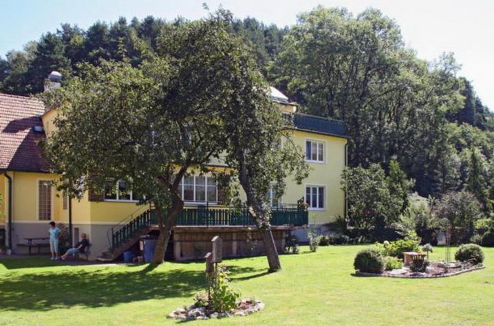 Pension Hendling