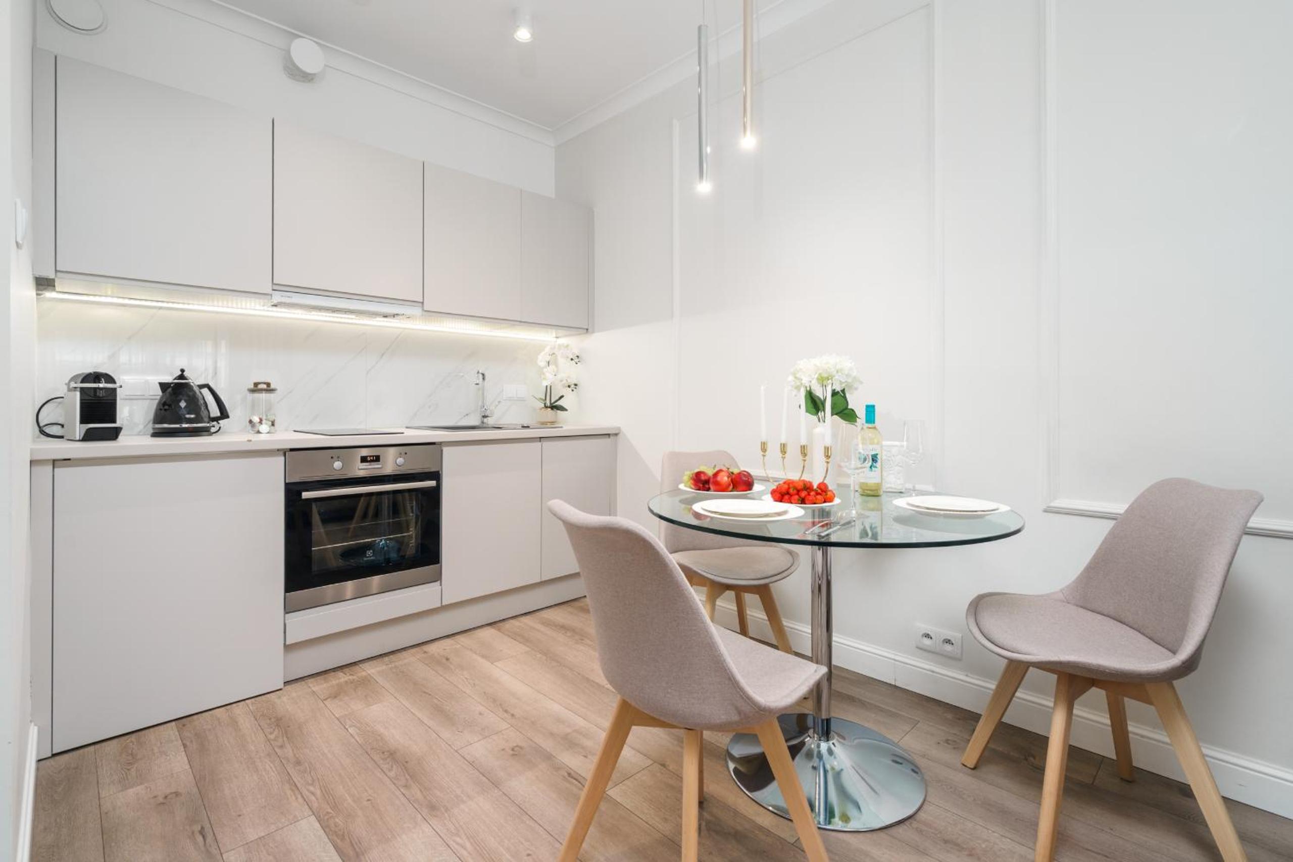 Golden Heart Residence - Mennica Residence - Warsaw Center