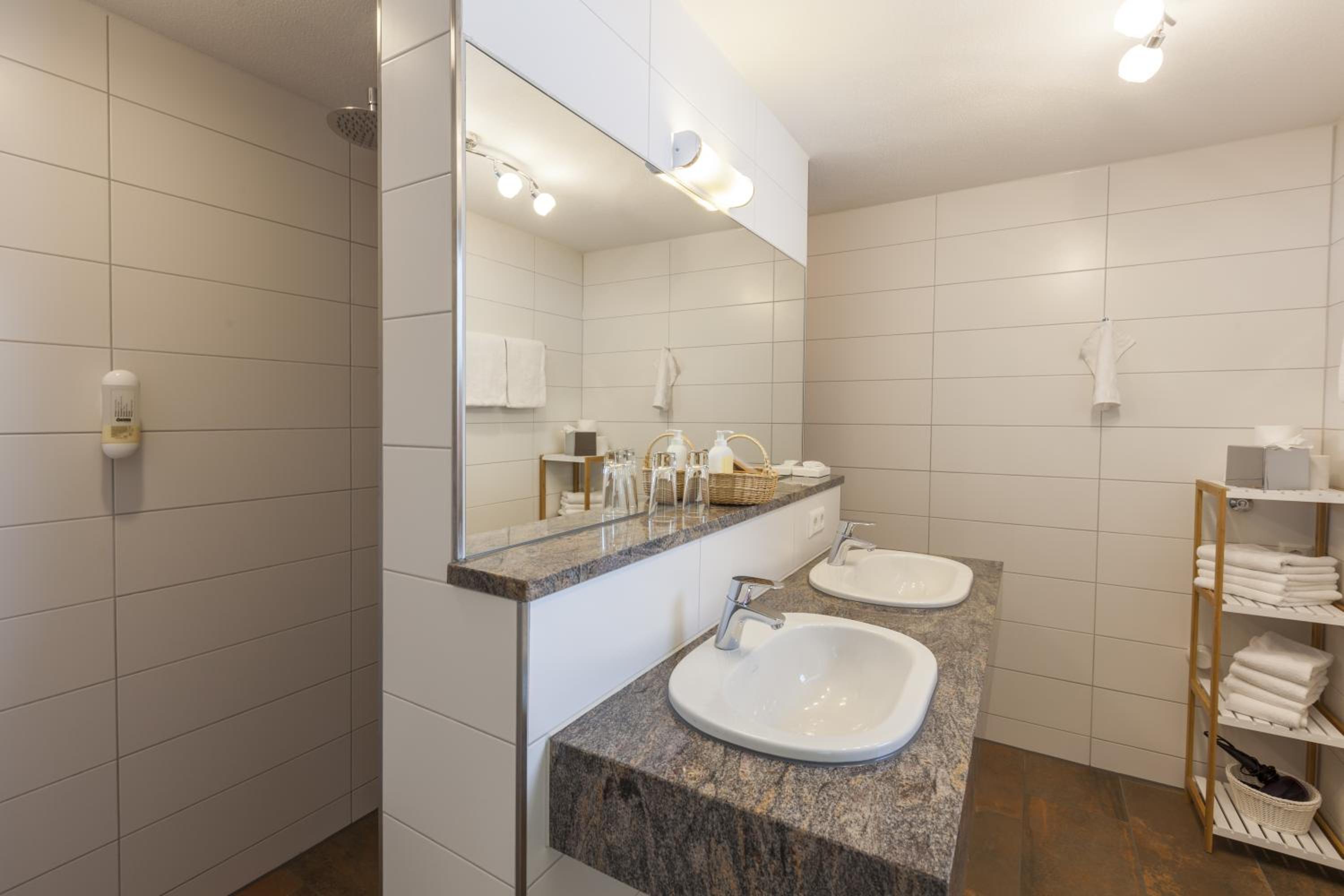 Hotel Hofgut Tiergarten - Property Image 122