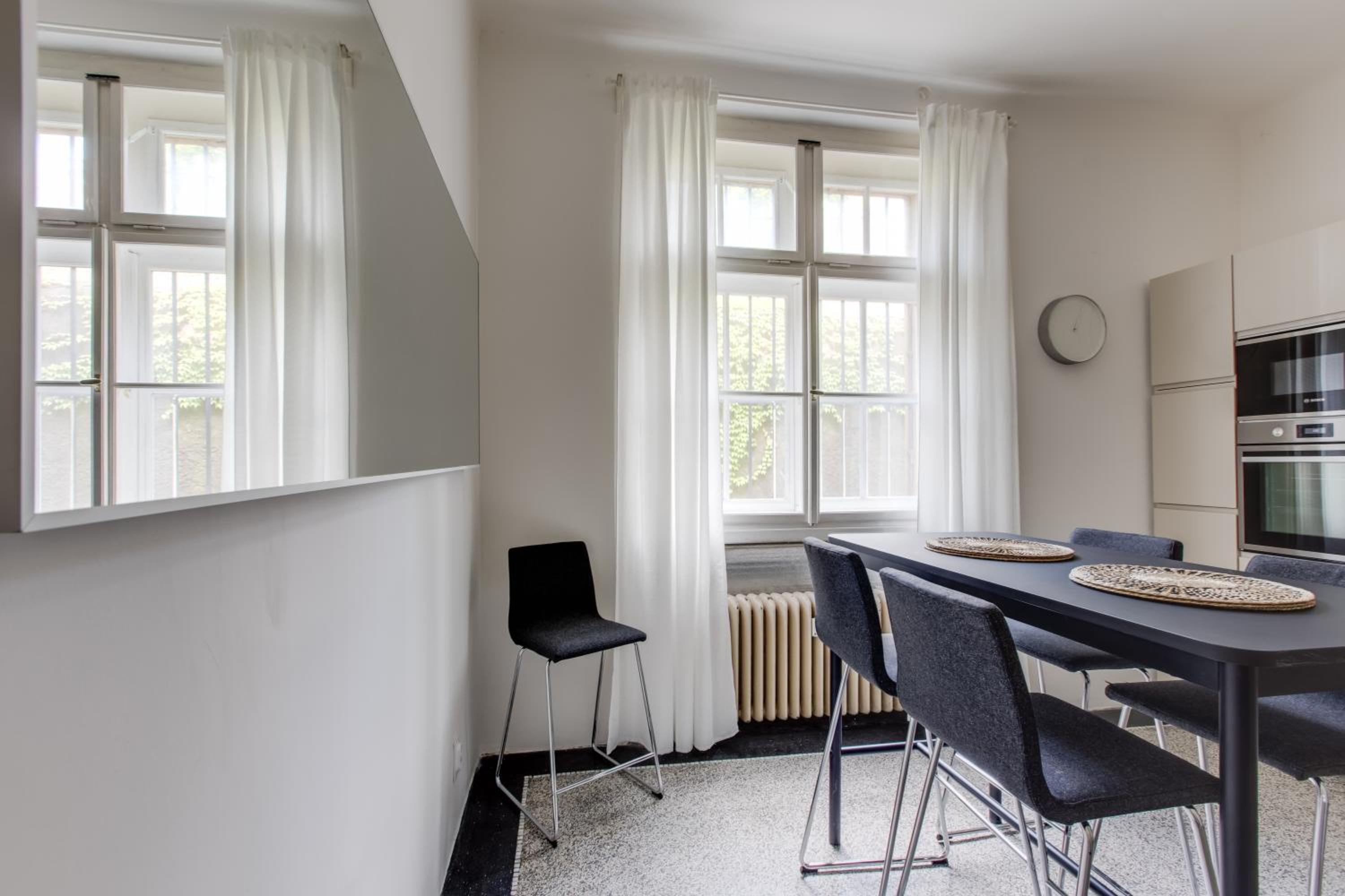 Large Garden Villa Suite Business-Leisure-Sports