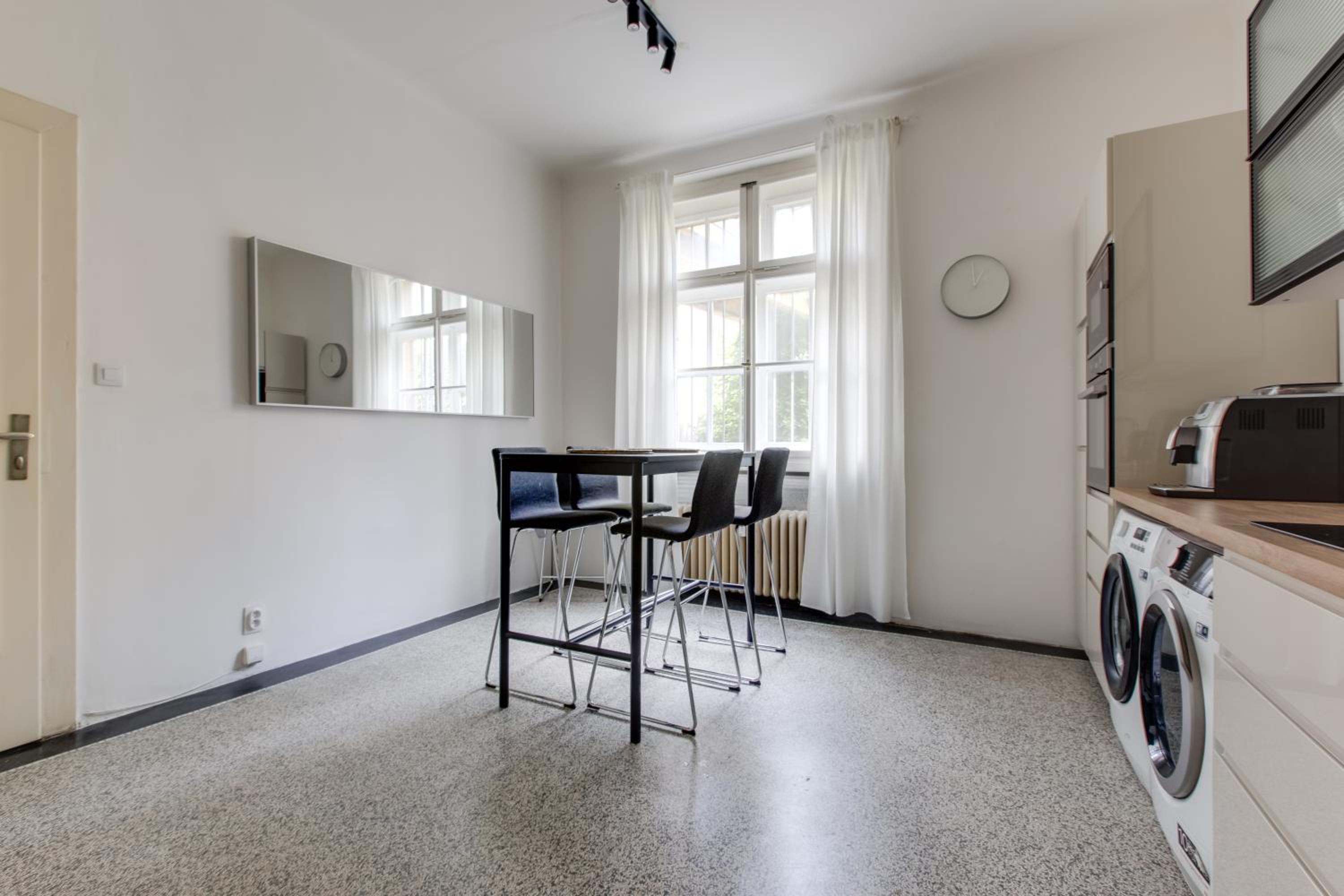 Large Garden Villa Suite Business-Leisure-Sports