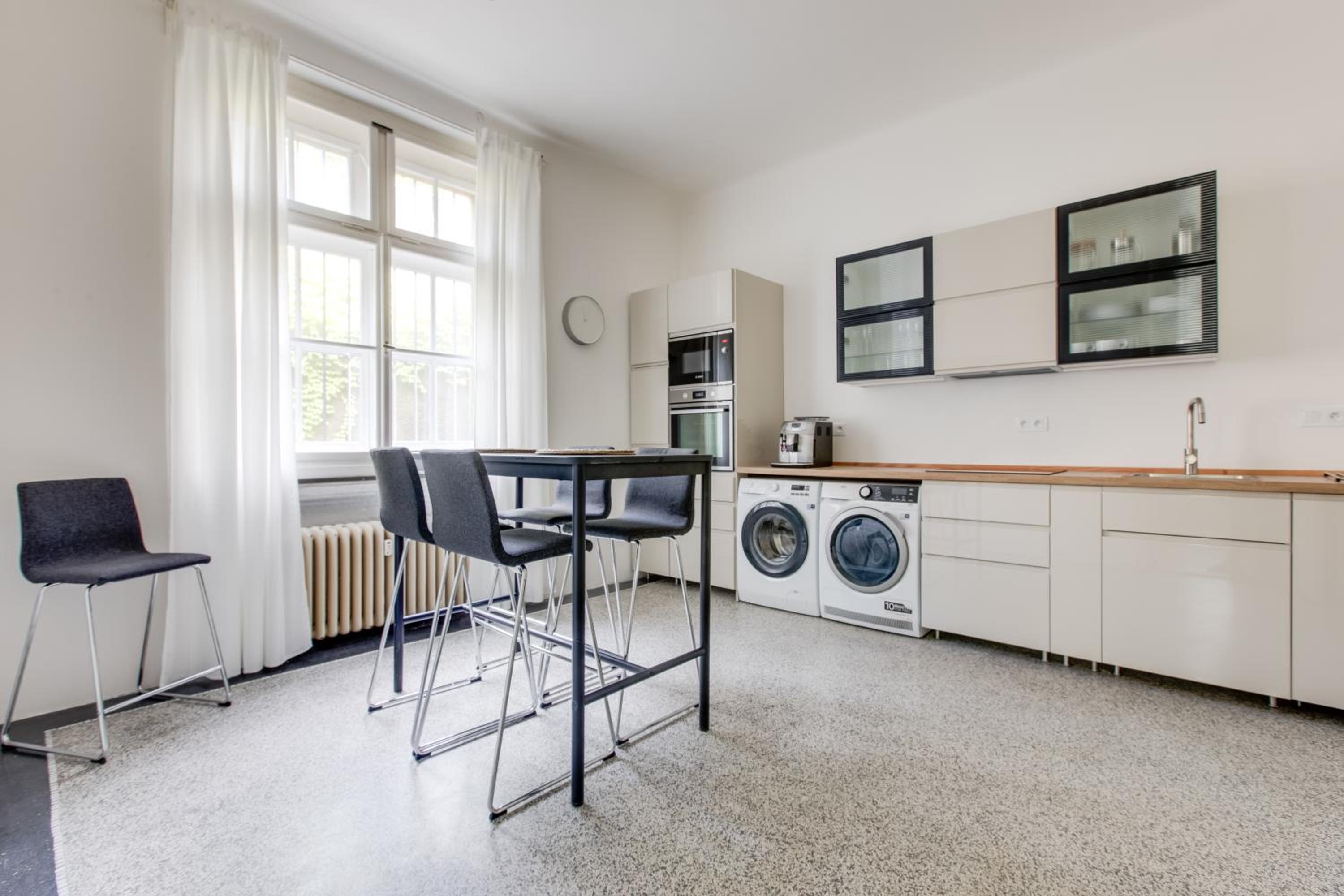 Large Garden Villa Suite Business-Leisure-Sports