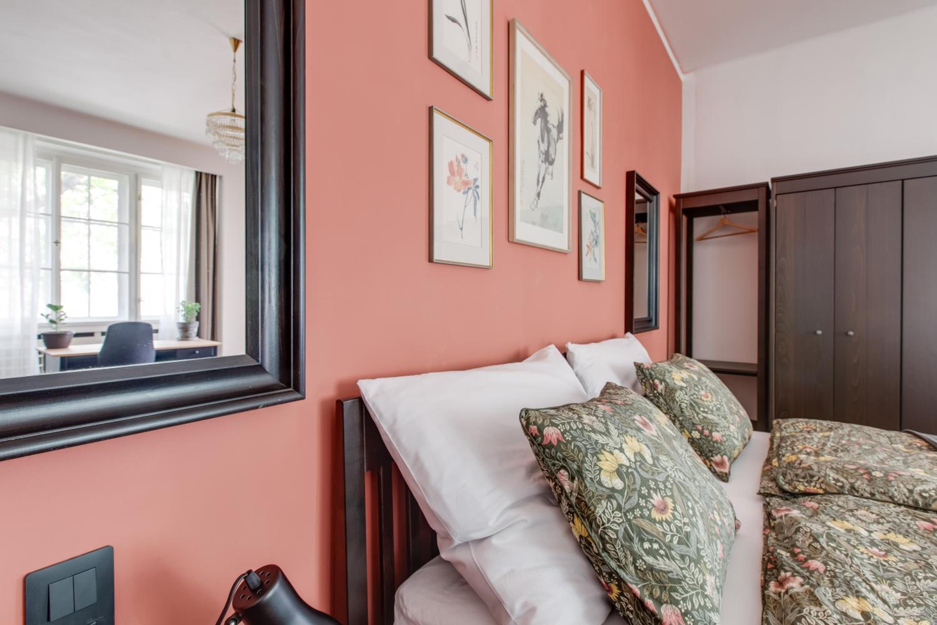 Large Garden Villa Suite Business-Leisure-Sports