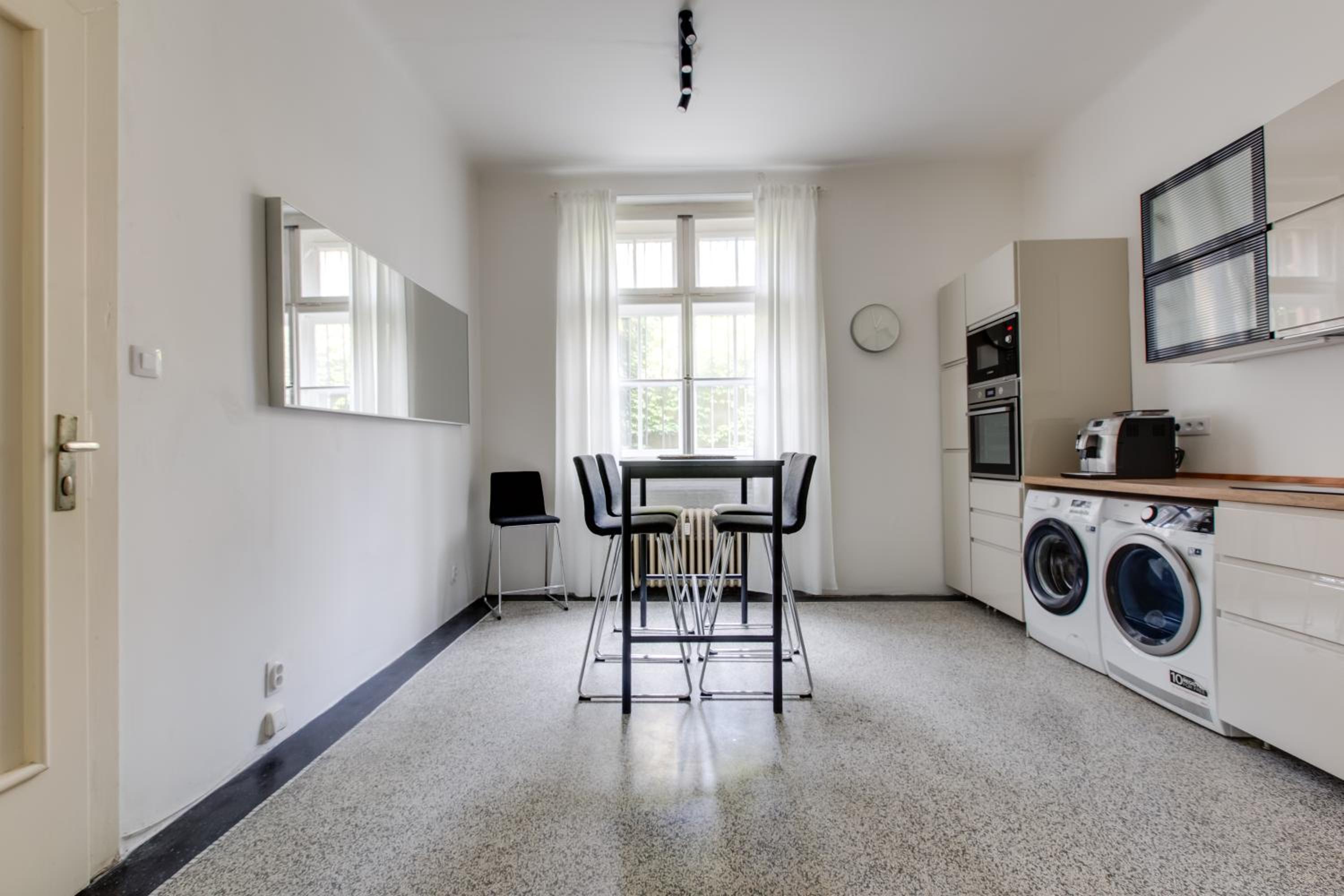 Large Garden Villa Suite Business-Leisure-Sports