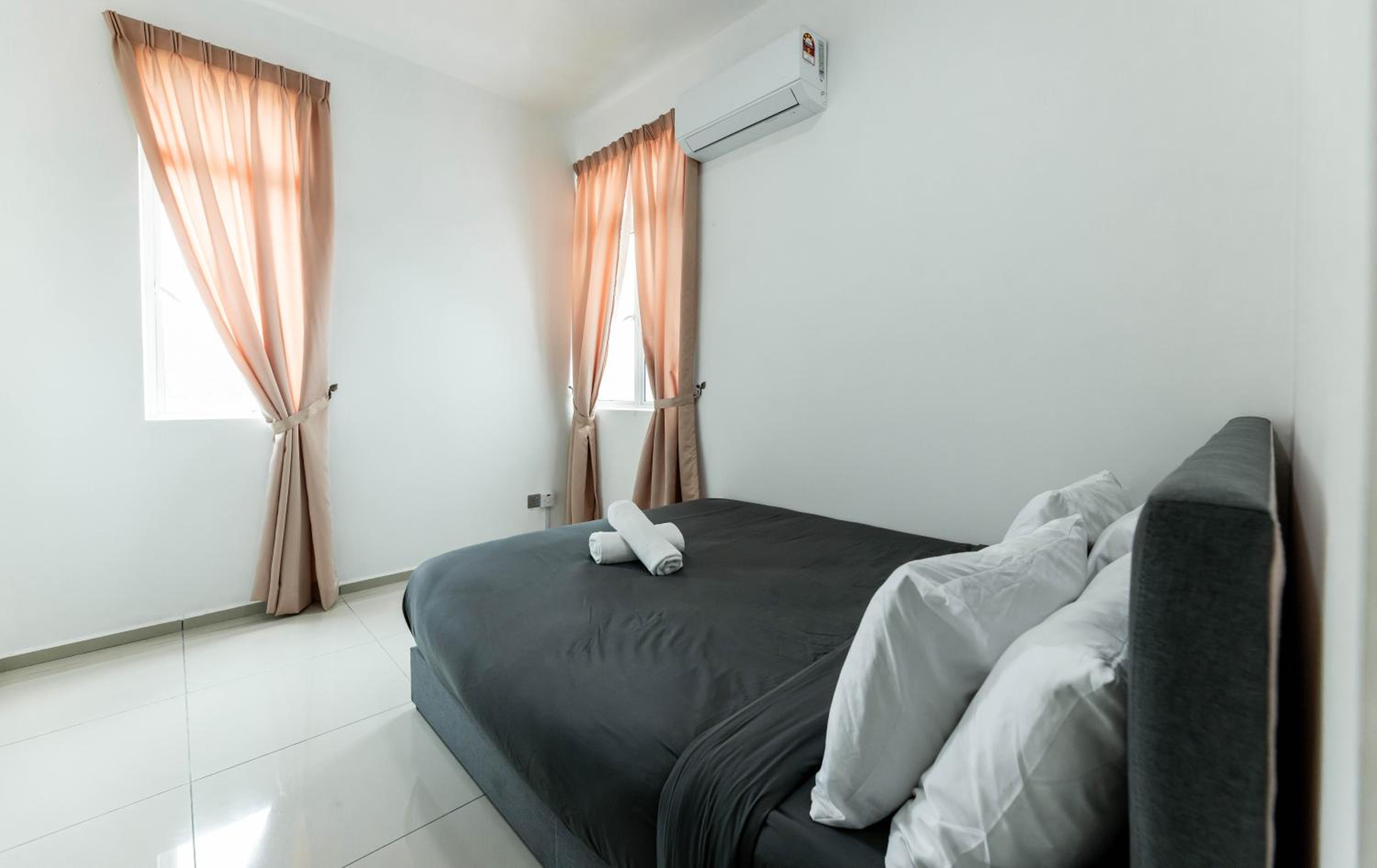 Serene Stay at Ehsan KLIA Sepang by HCK