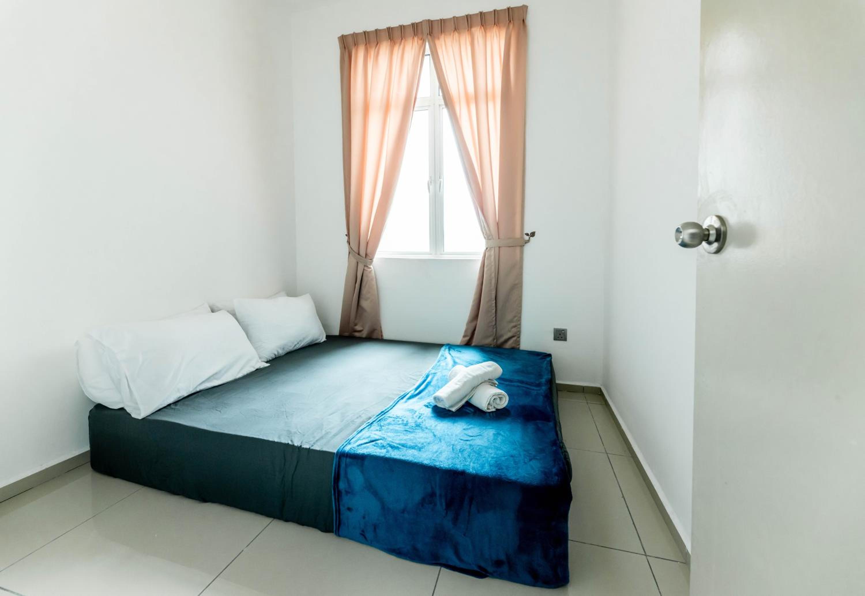 Serene Stay at Ehsan KLIA Sepang by HCK