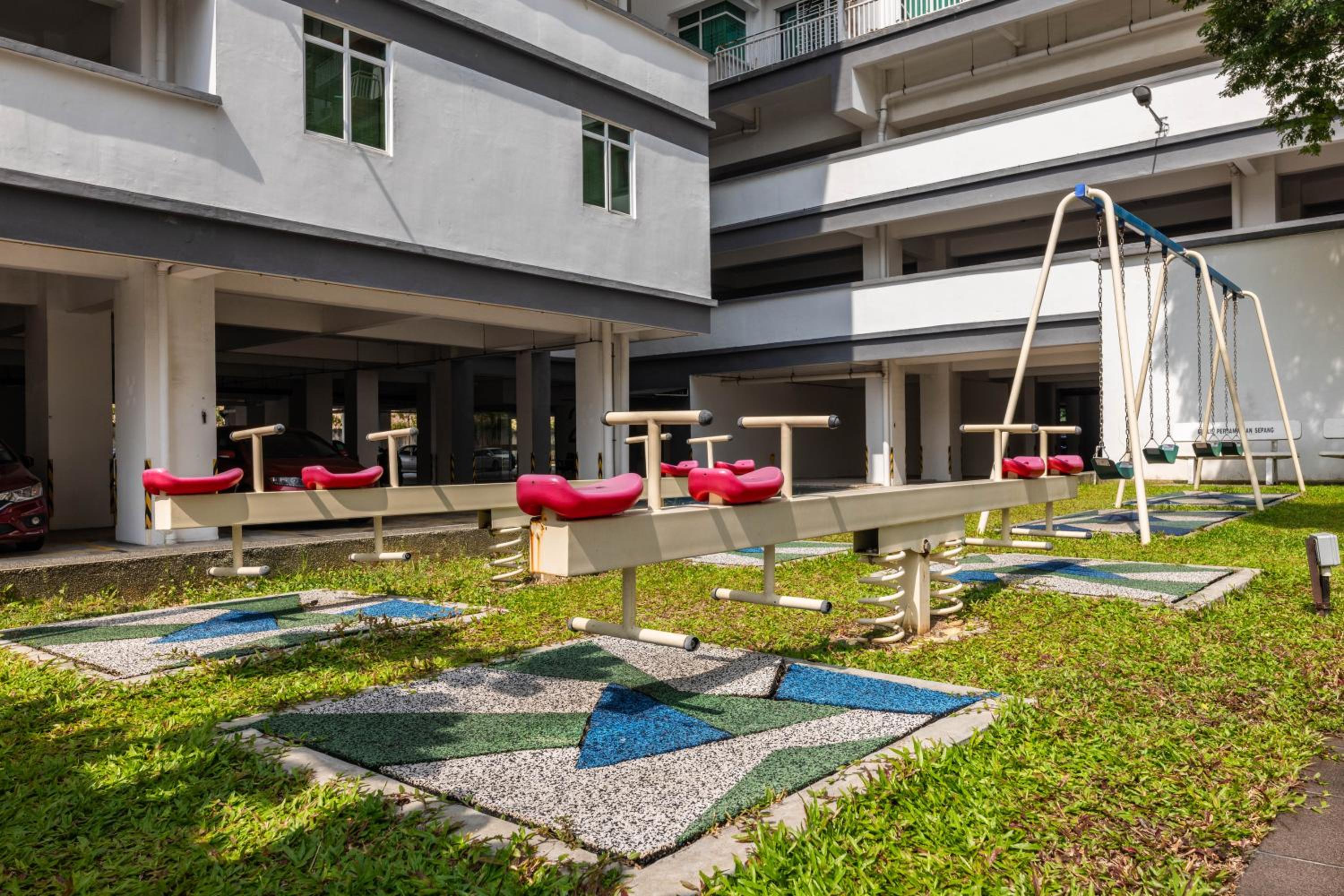 Serene Stay at Ehsan KLIA Sepang by HCK