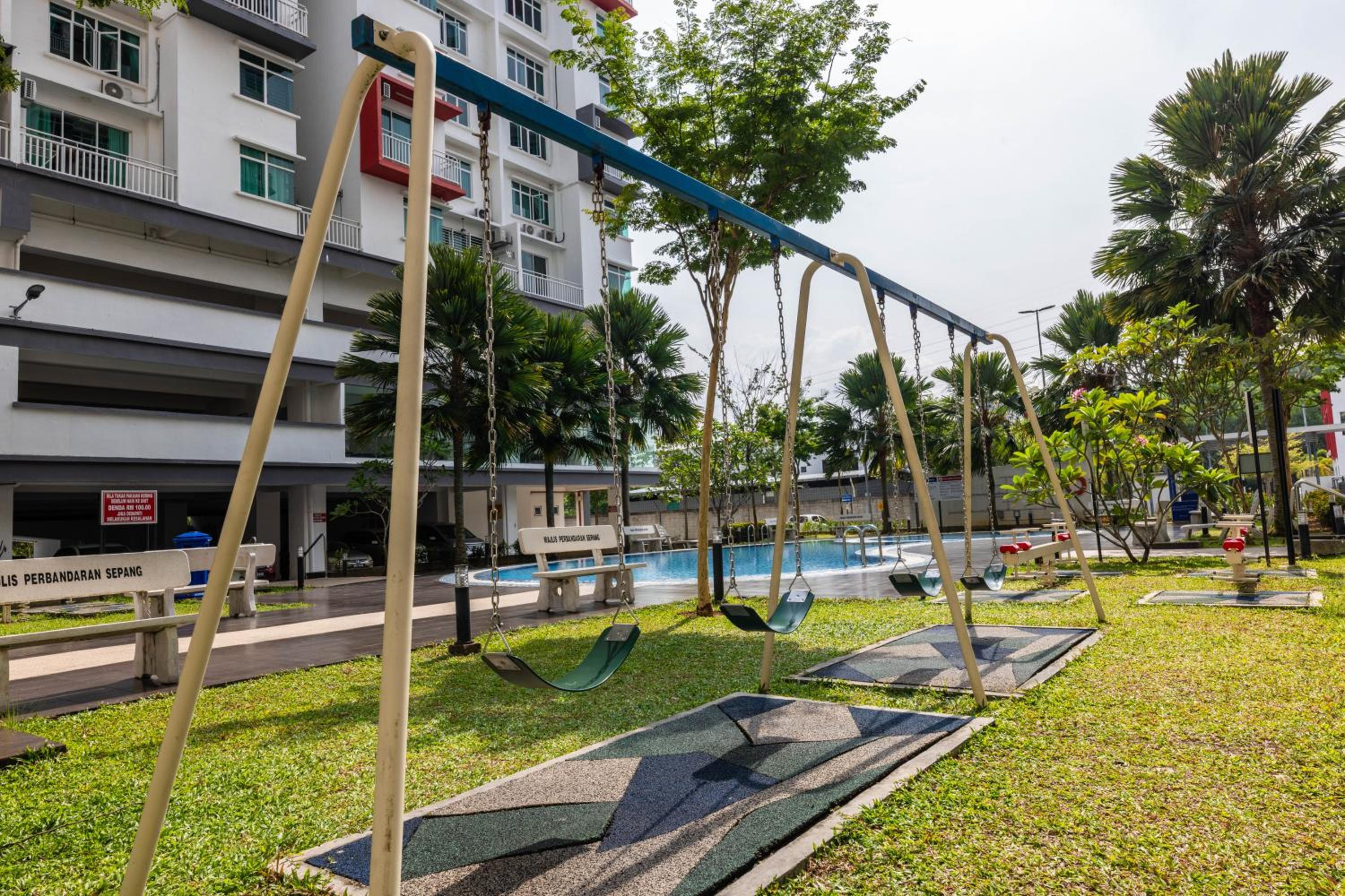 Serene Stay at Ehsan KLIA Sepang by HCK