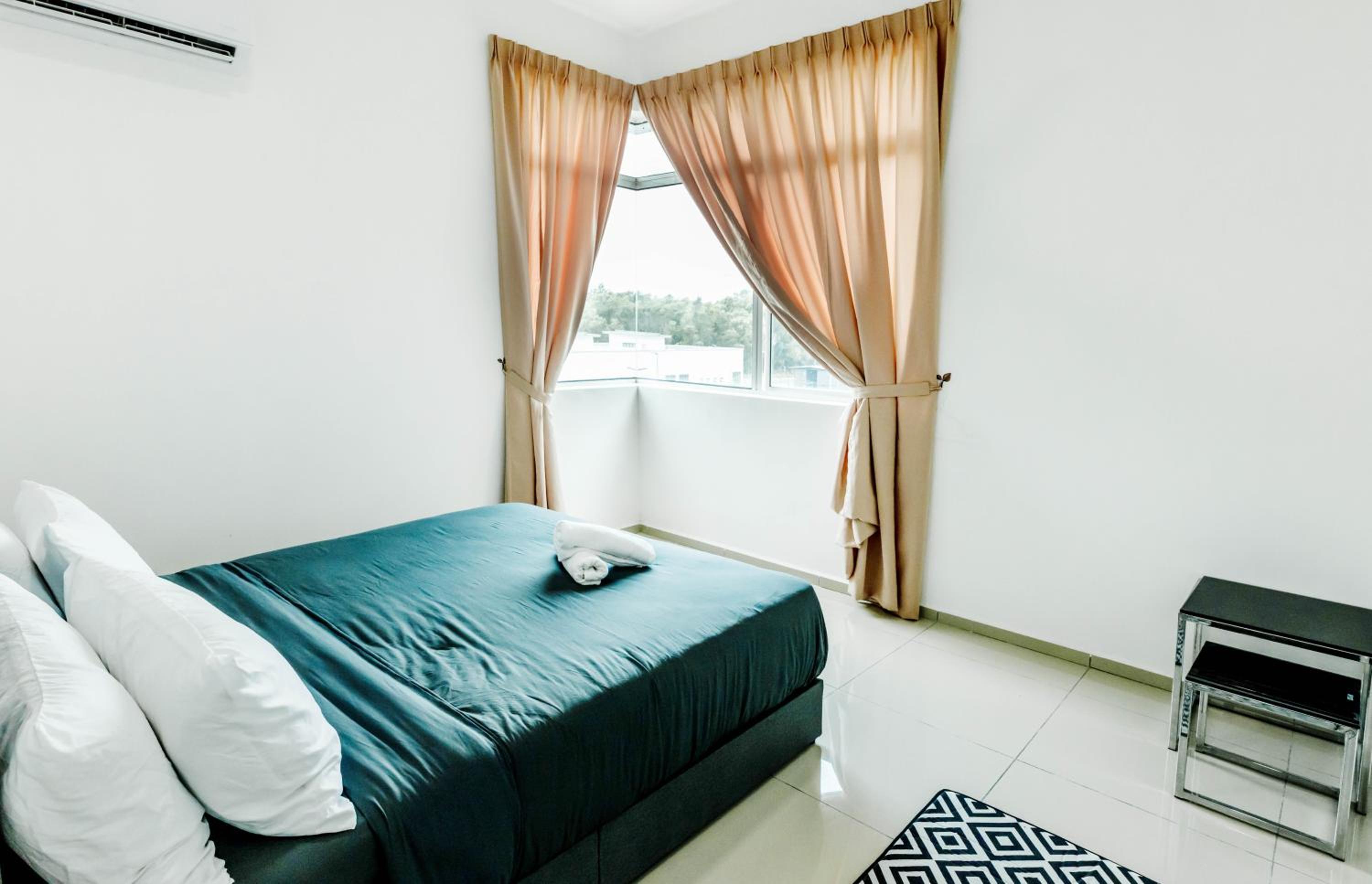 Serene Stay at Ehsan KLIA Sepang by HCK