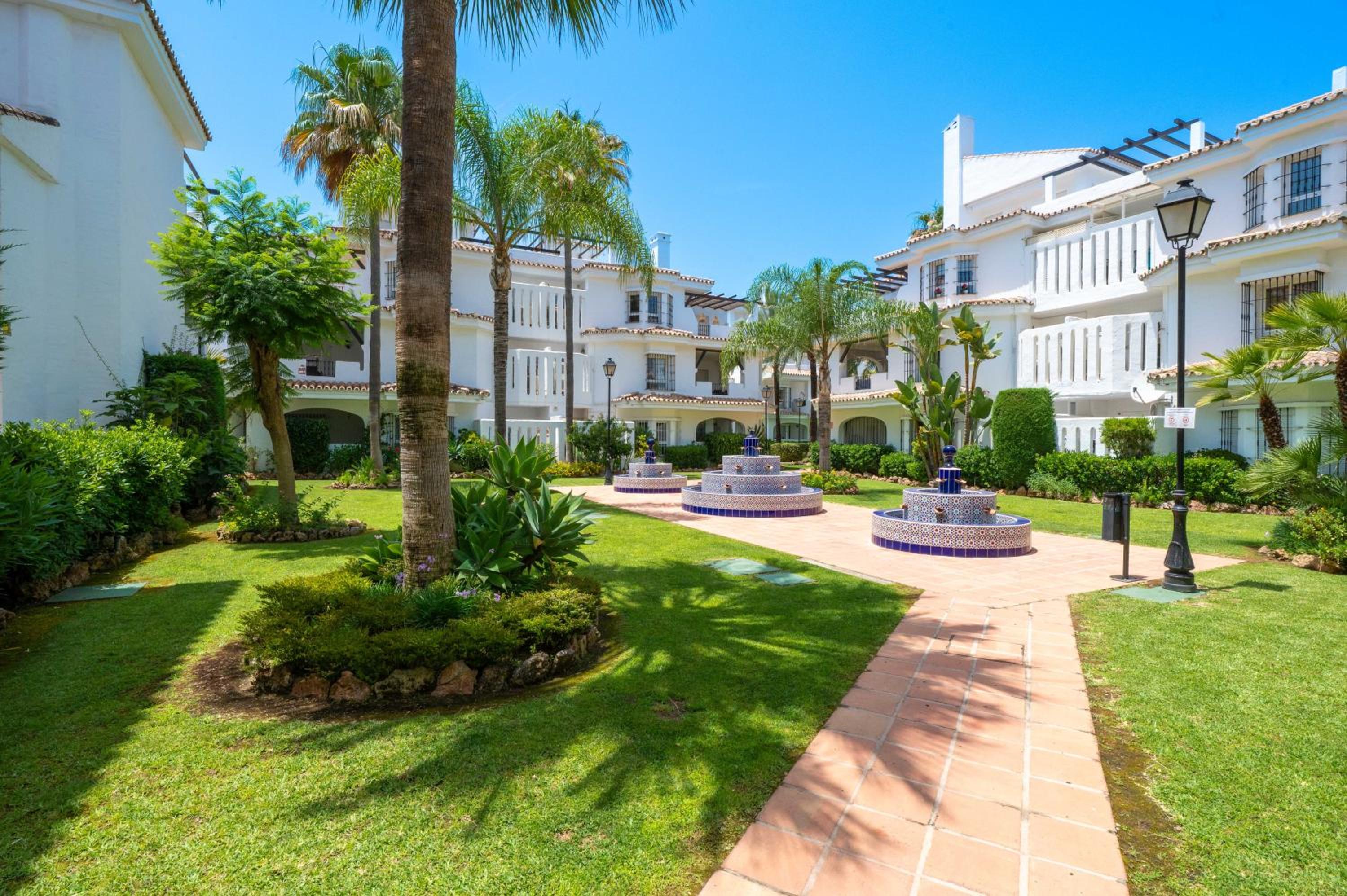 Luméa del Sol, Naranjos, Marbella