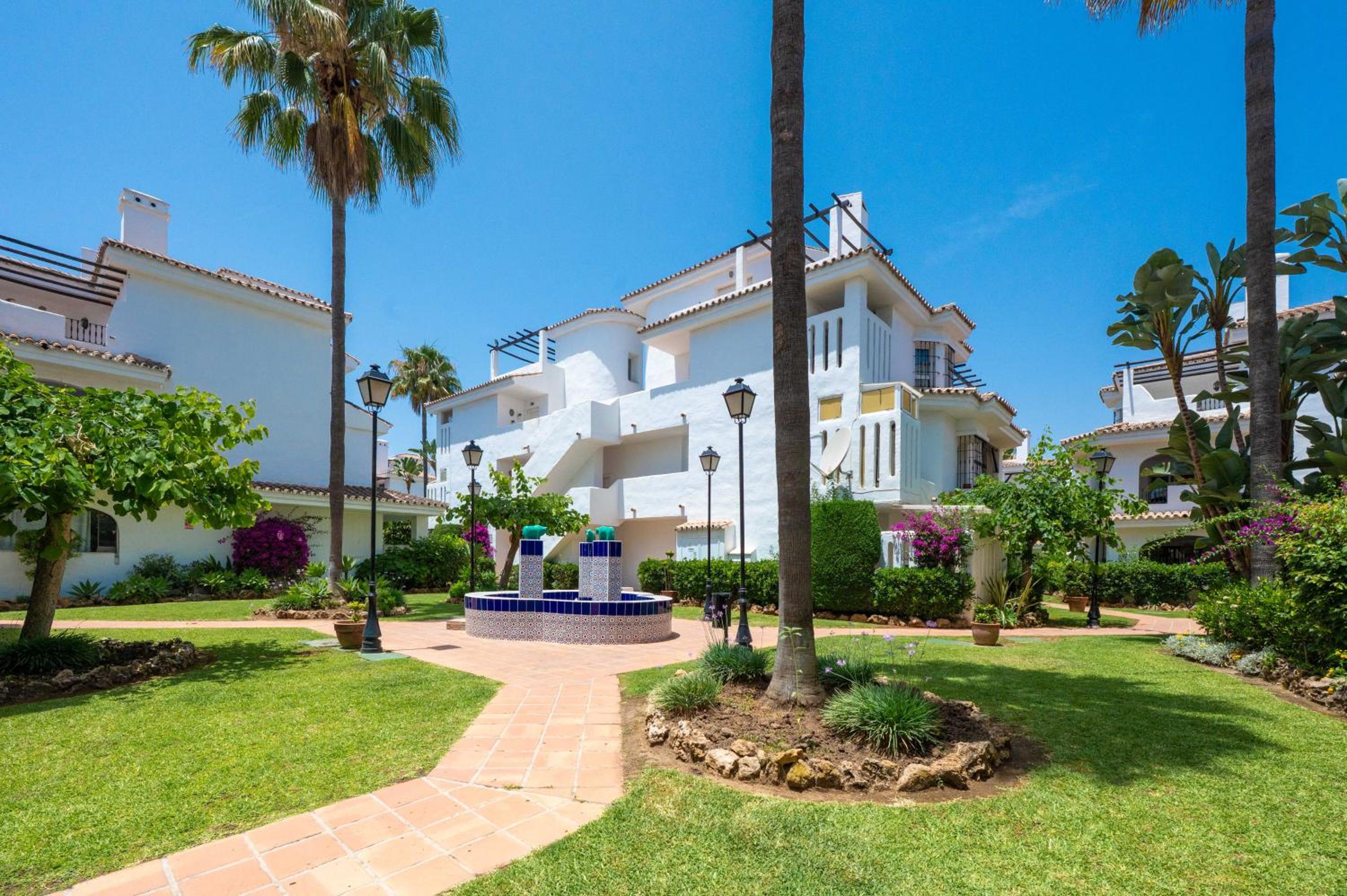Luméa del Sol, Naranjos, Marbella