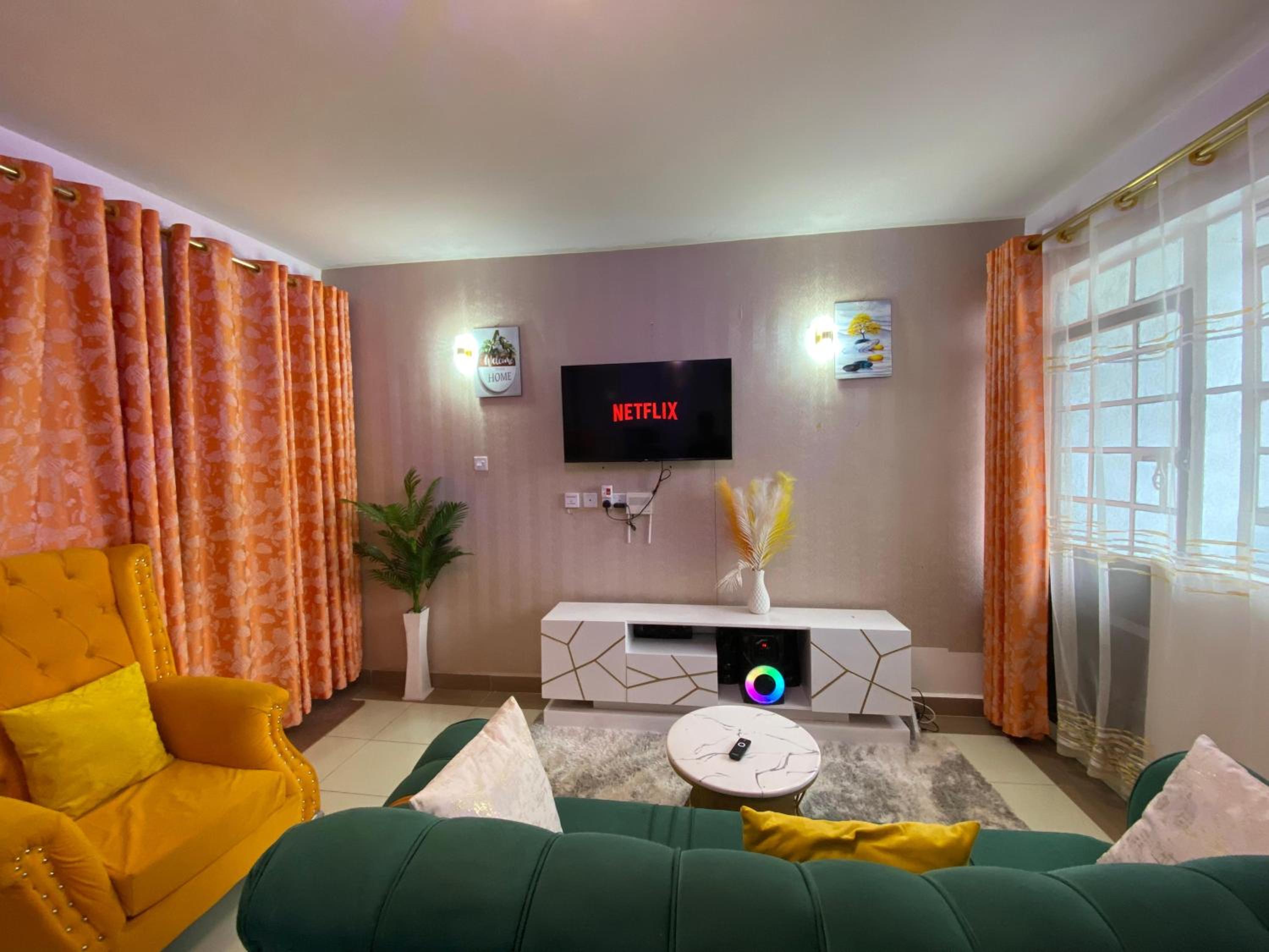 Cozy & Modern One Bedroom Opposite Garden City Mall