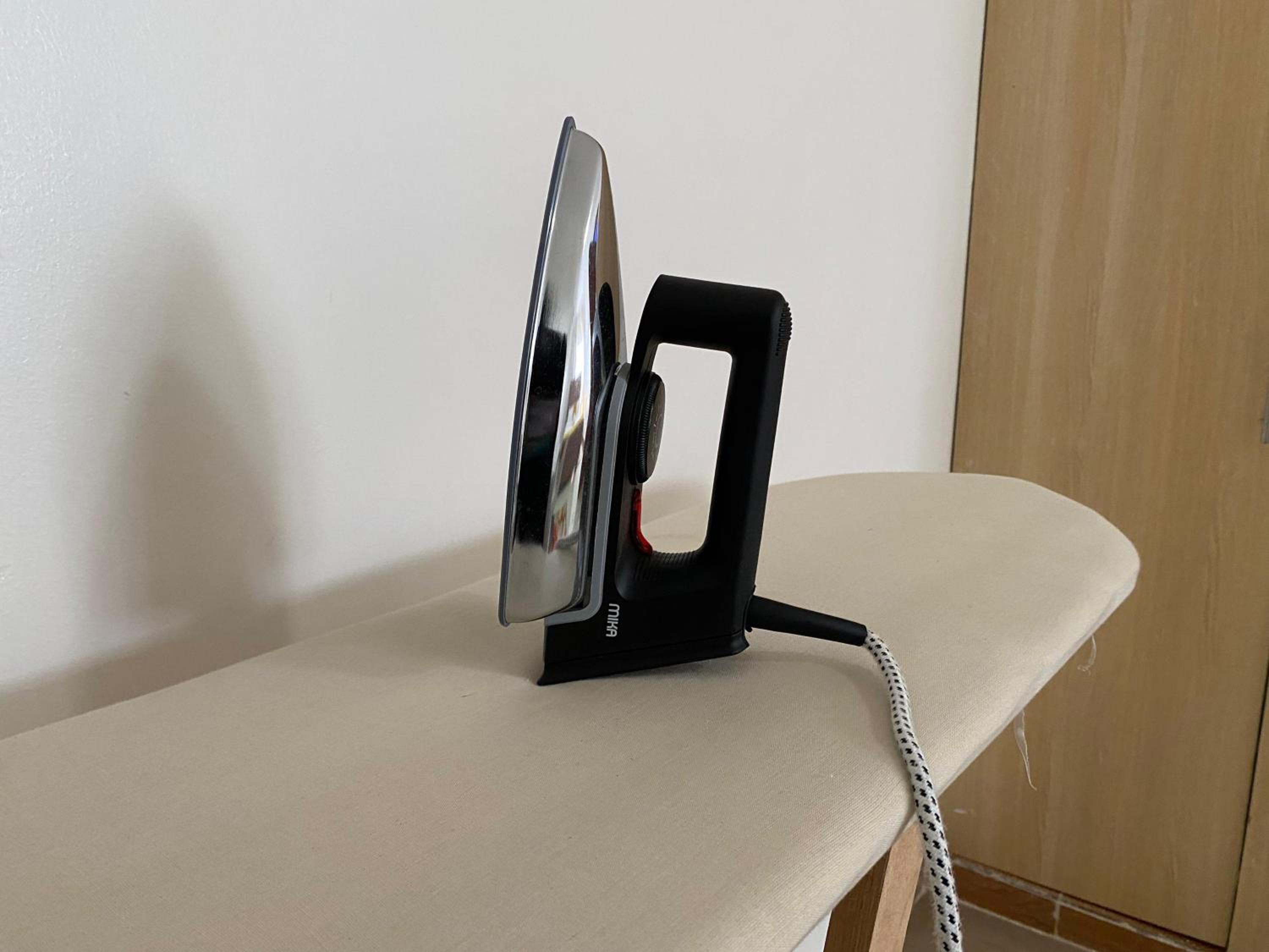 Cozy & Modern One Bedroom Opposite Garden City Mall