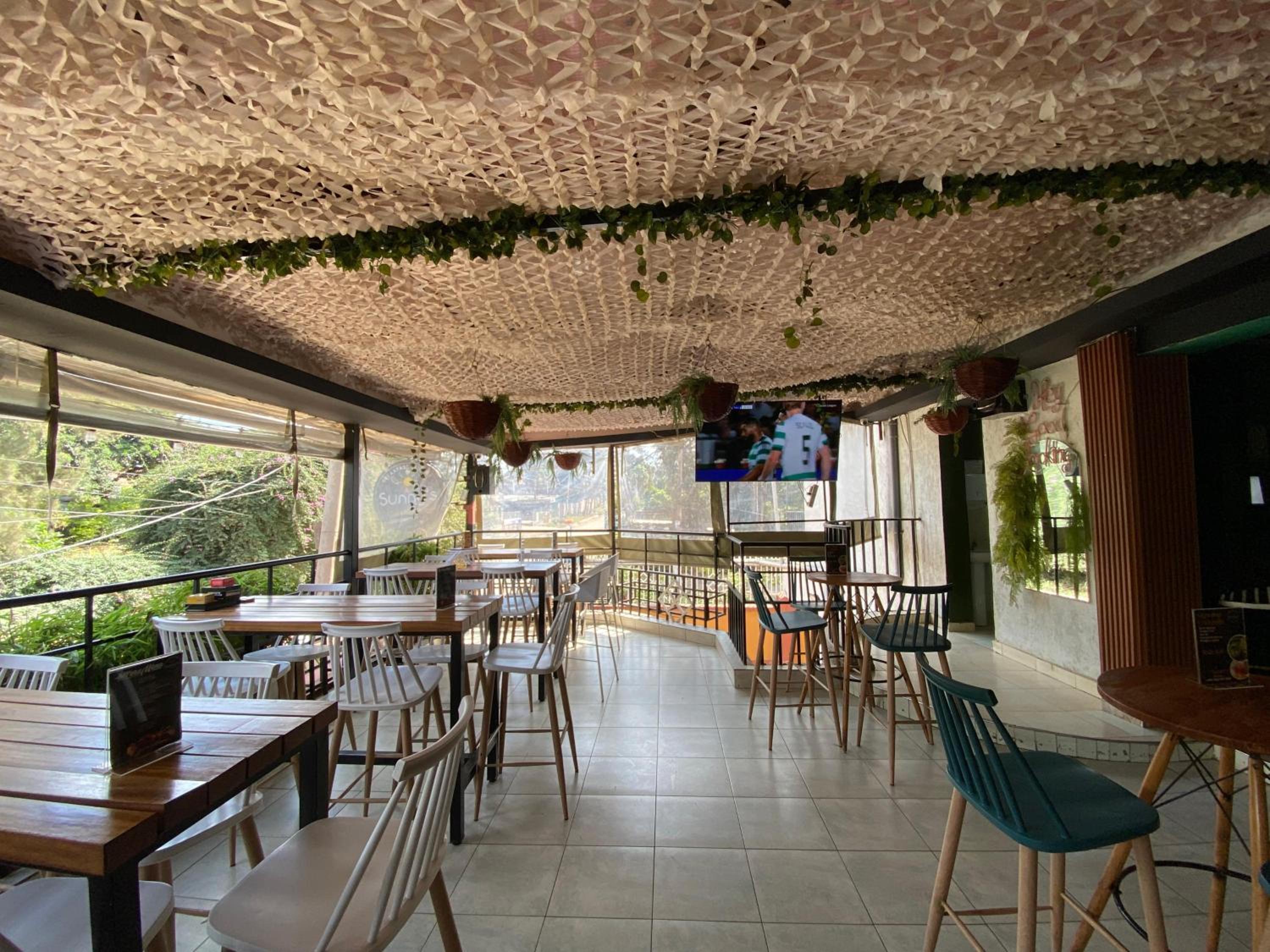 Cozy & Modern One Bedroom Opposite Garden City Mall