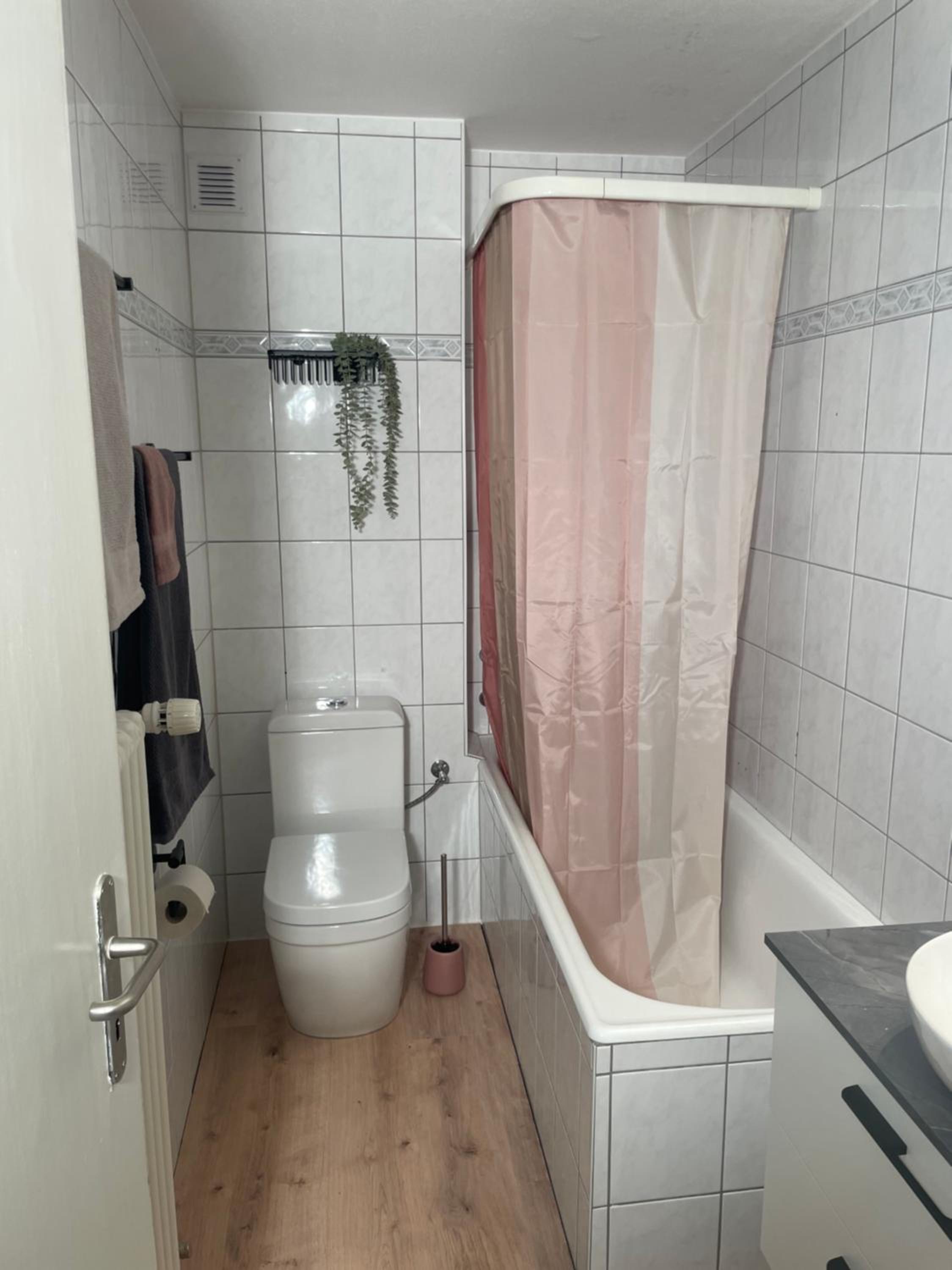 Ambiente Appartement C2 - moderne Ferienwohnung mit Terrasse in Leukerbad