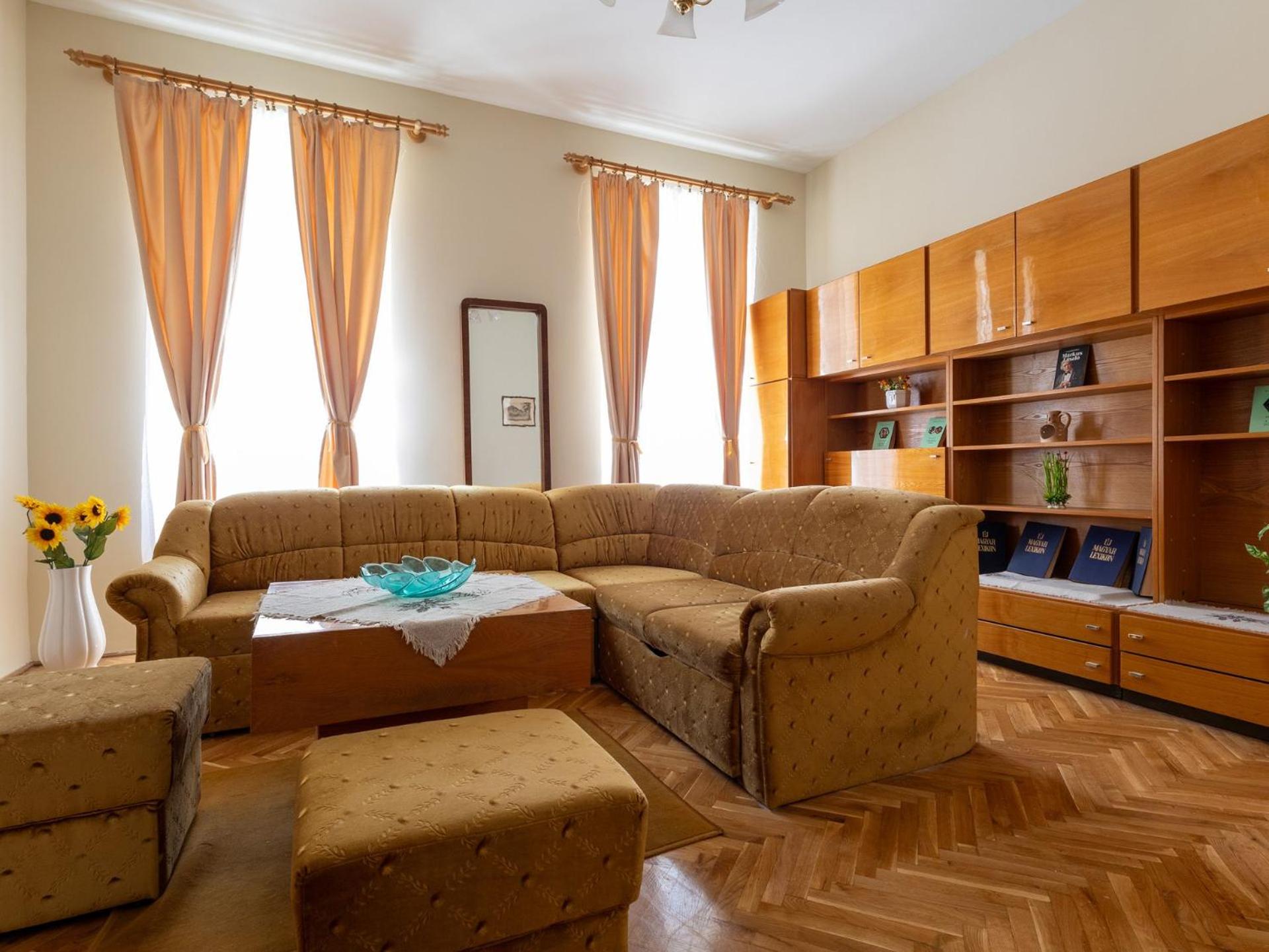City apartman with piano