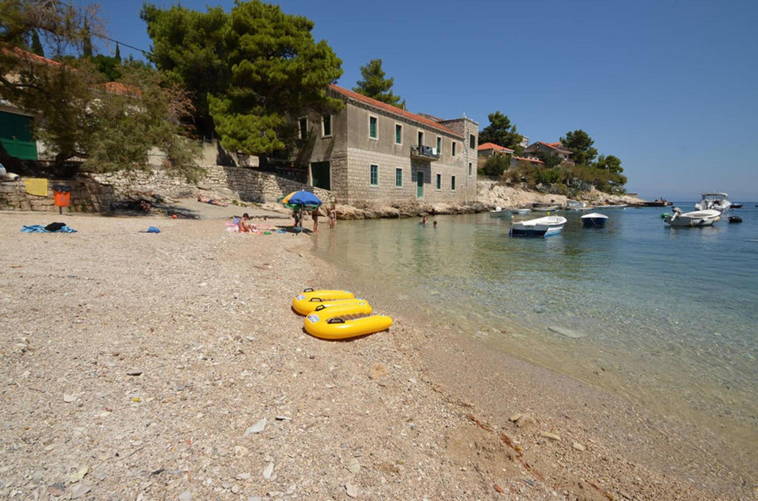 Villa Lav view 3
