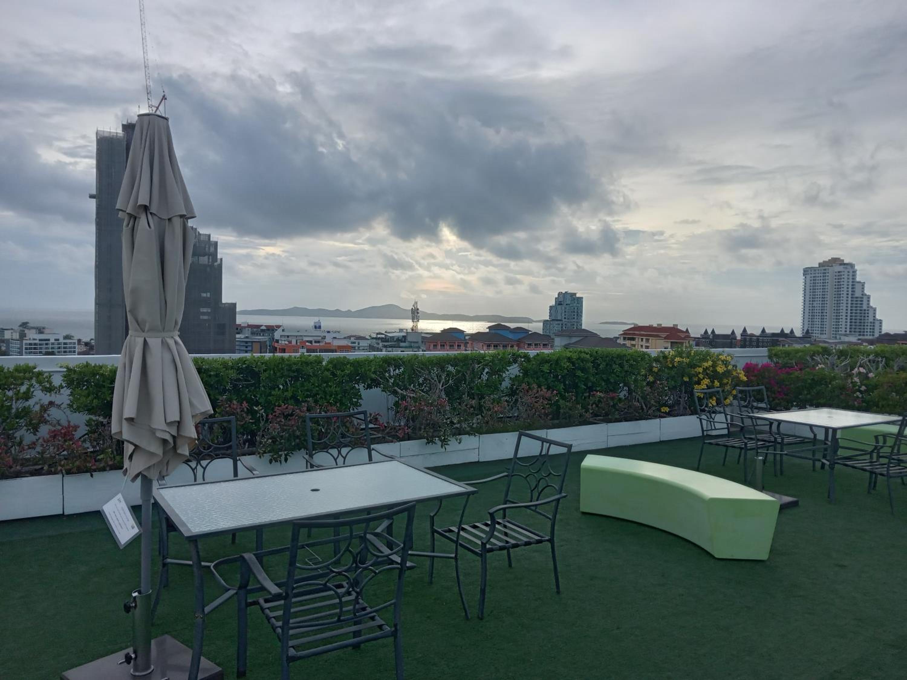 AOH 20 Sqm Studio Beach 750 m