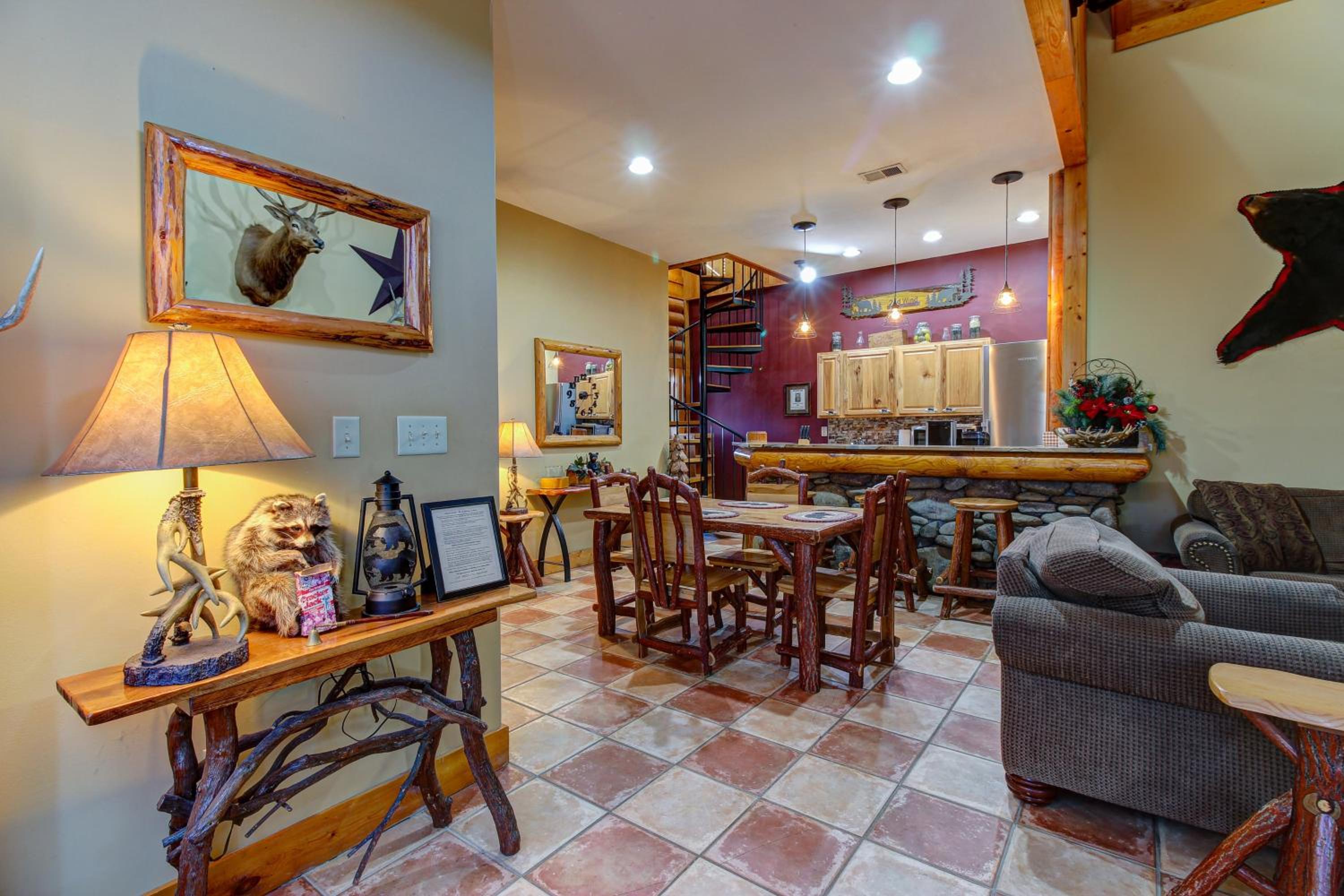Near Dtwn! Multi-Level Pigeon Forge Cabin with Pool