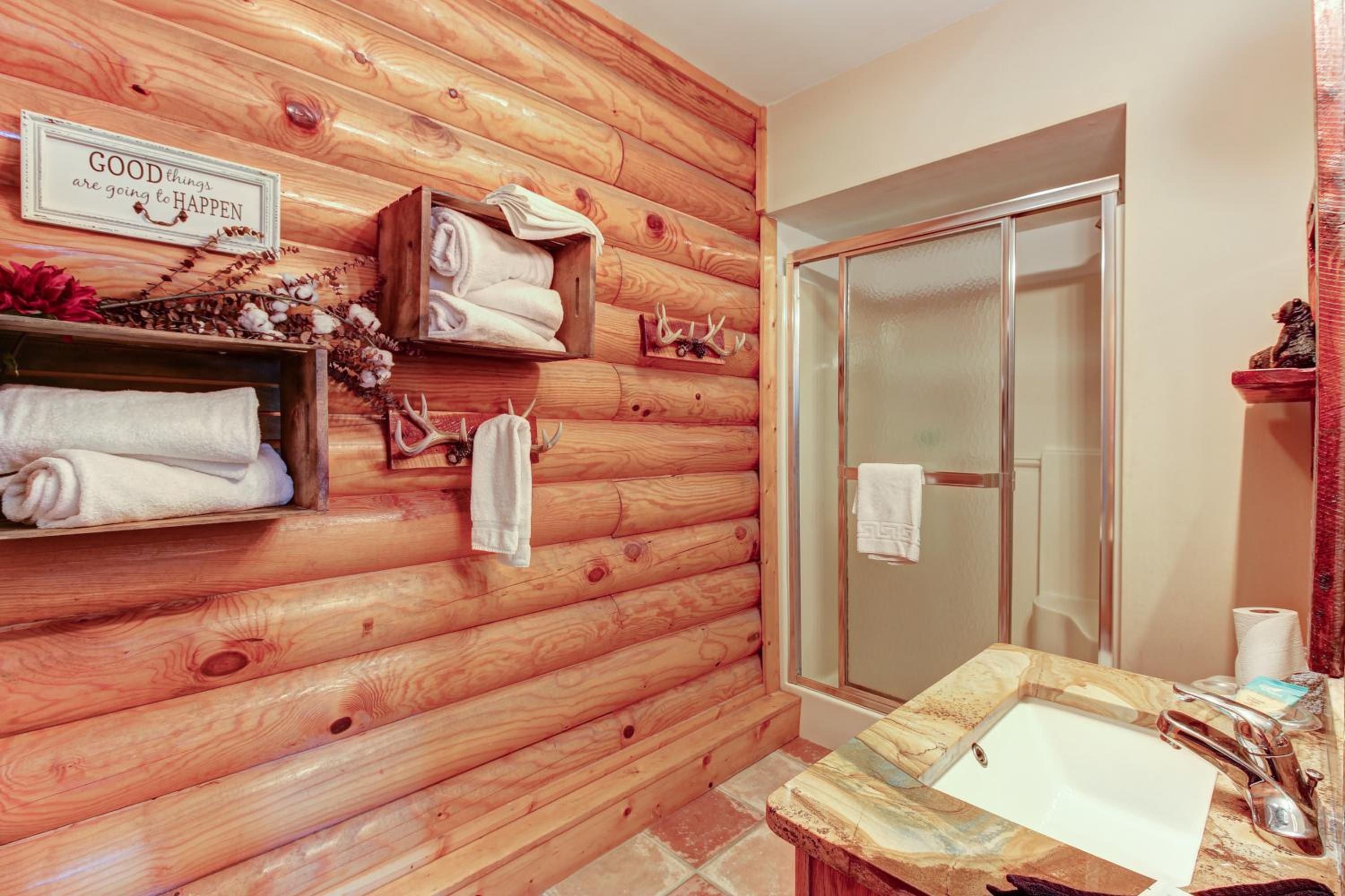 Near Dtwn! Multi-Level Pigeon Forge Cabin with Pool