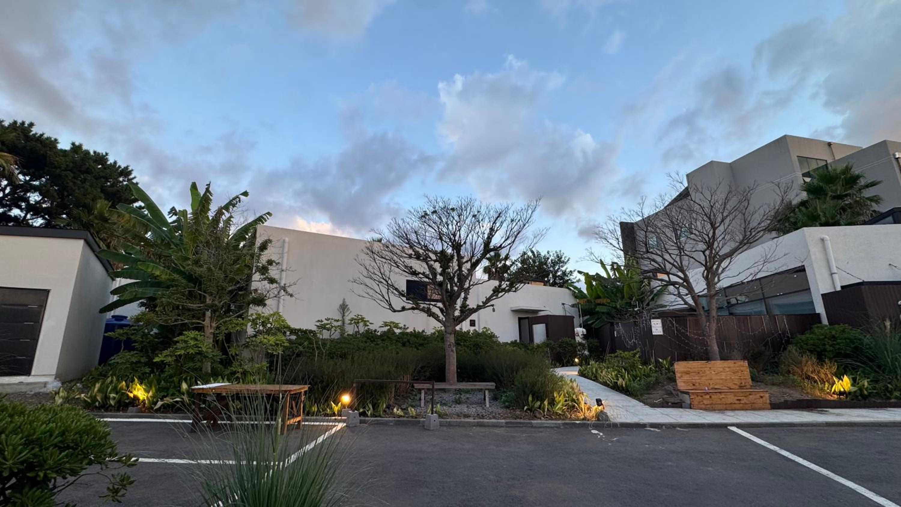 Jeju Dodu Tropical Premium Pool Villa