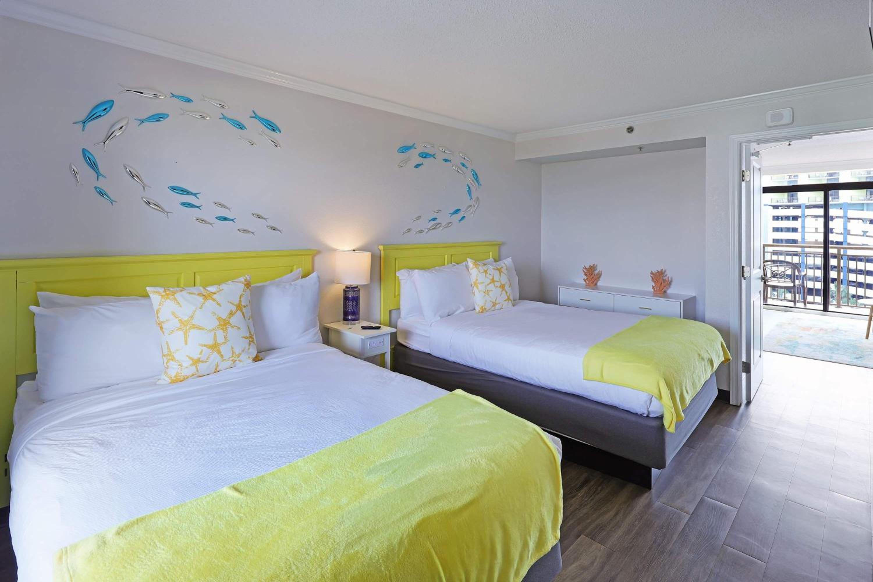 Le Palmes by StayMareni - Ocean View Suite