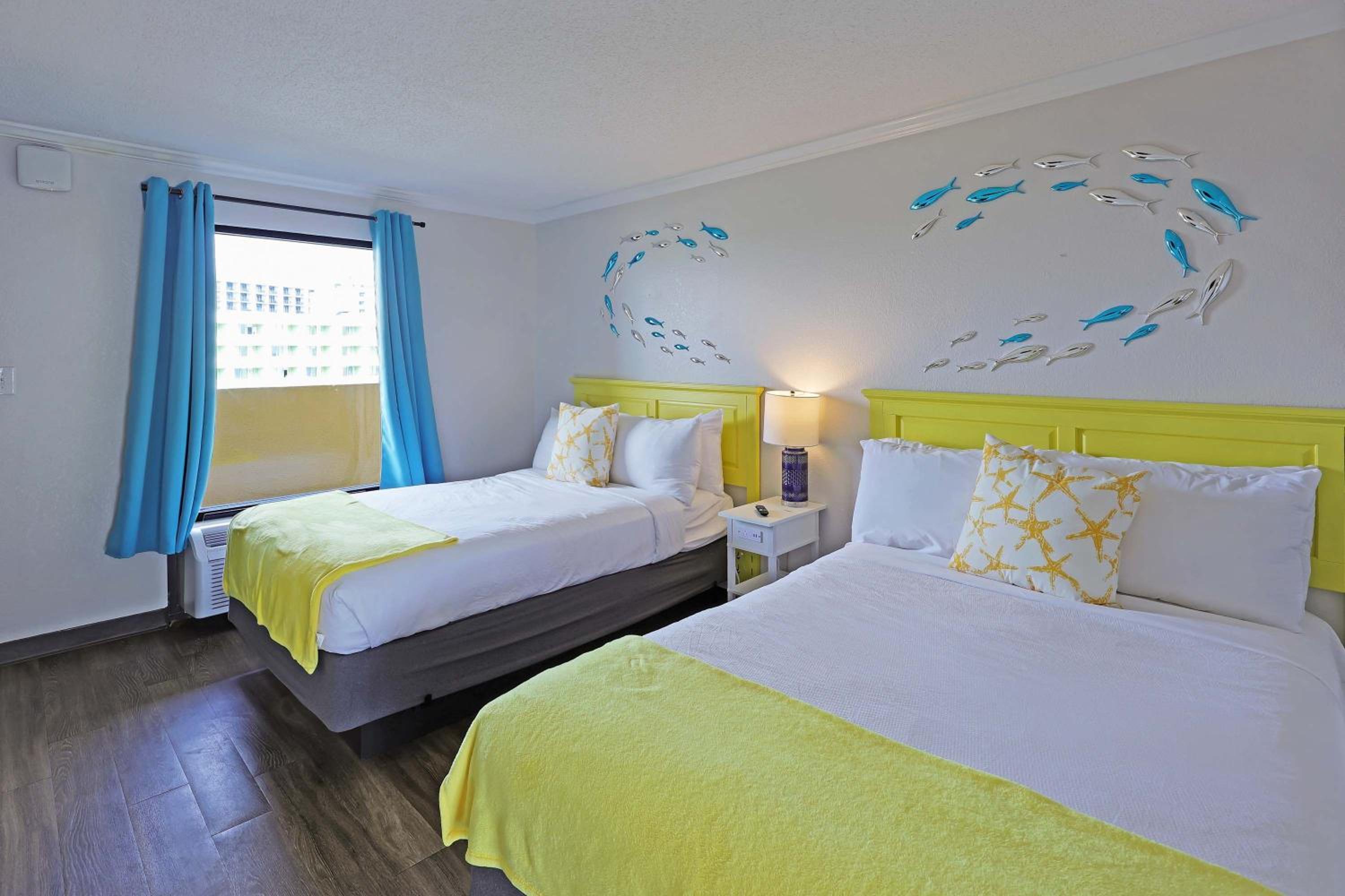 Le Palmes by StayMareni - Ocean View Suite