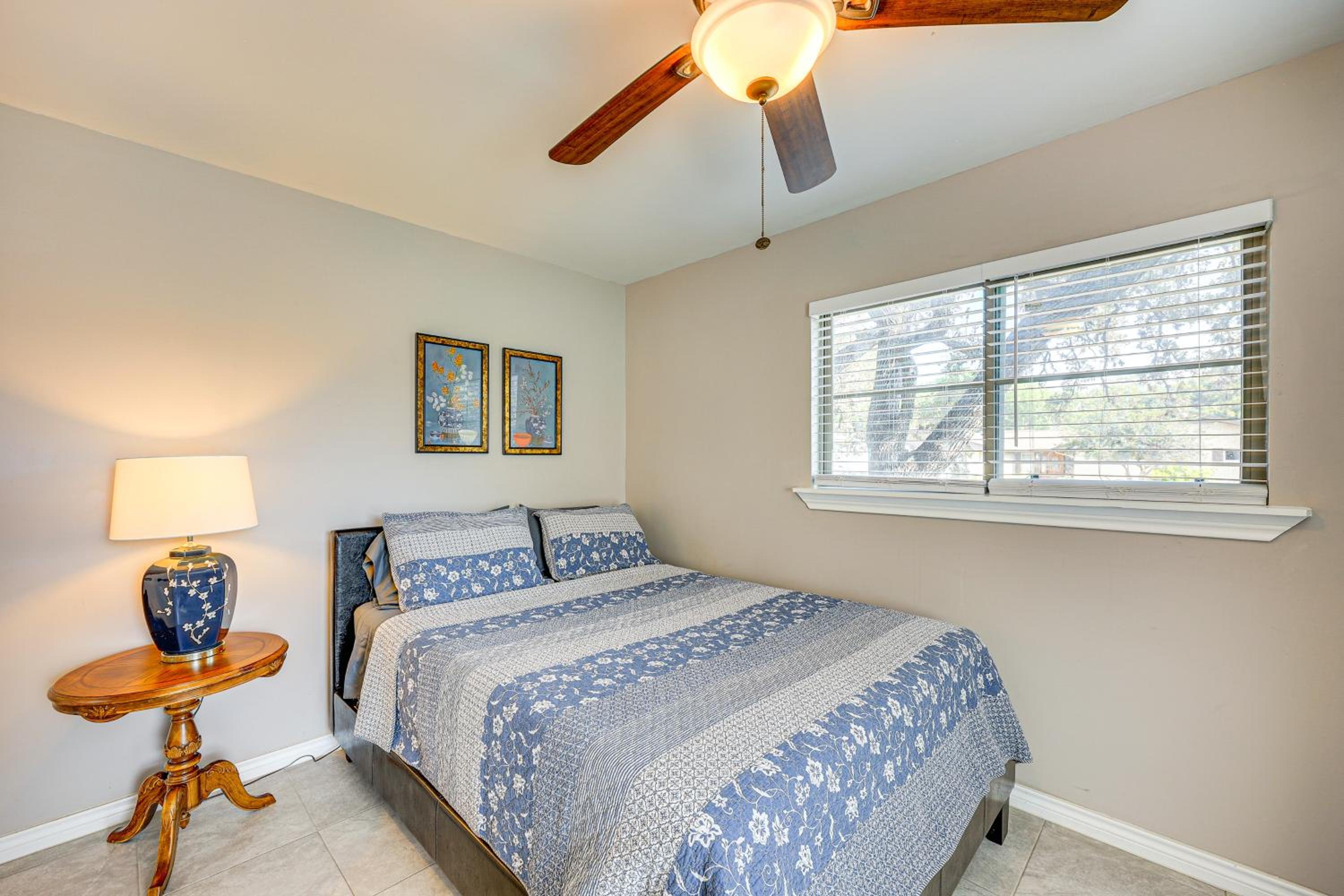 Large Yard Home 9 Mi to San Antonio River Walk