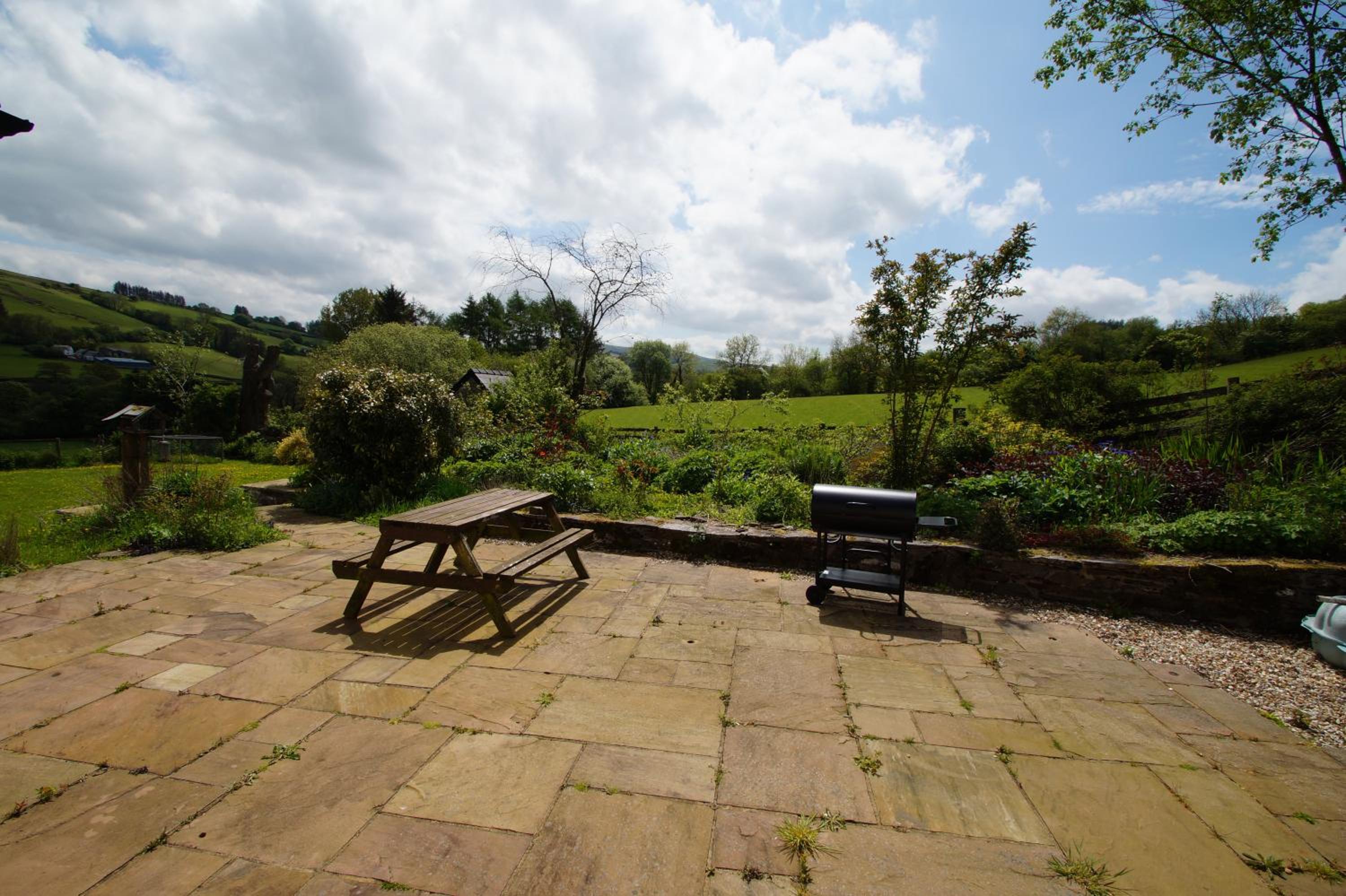 Onnen Fawr Farmhouse