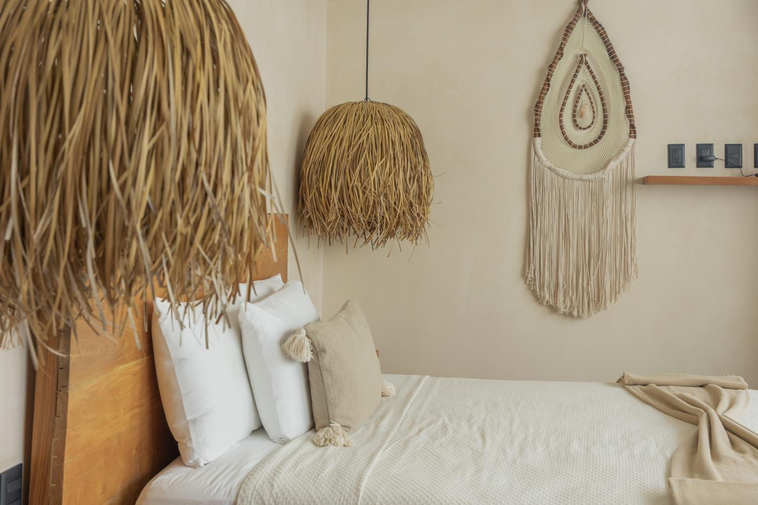 BT Homes - Tulum - Exclusiva villa de lujo con piscina, gym y pista de pádel