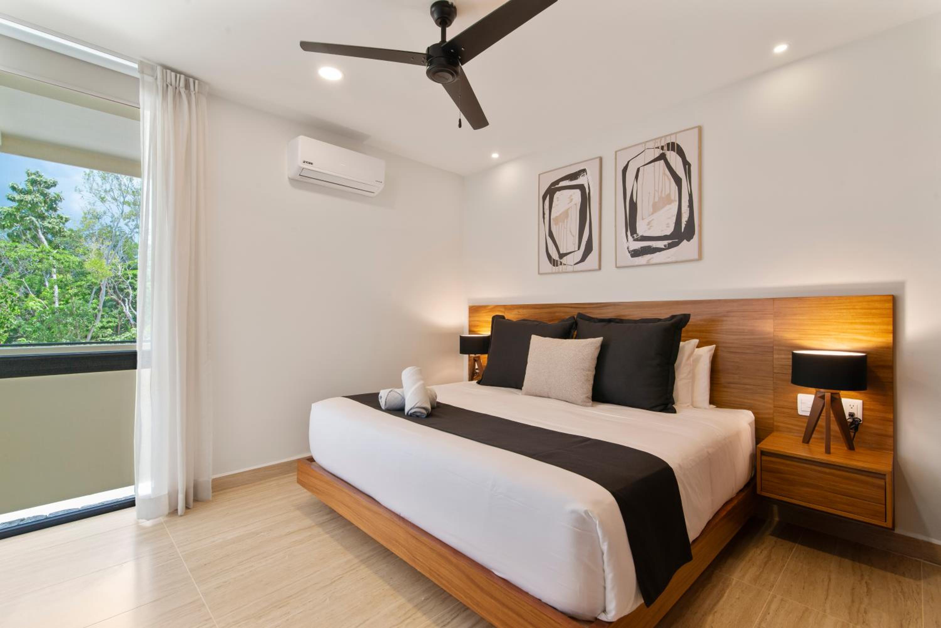 Tropical 2 Bedroom | Private Balcony & Rooftop | Casago
