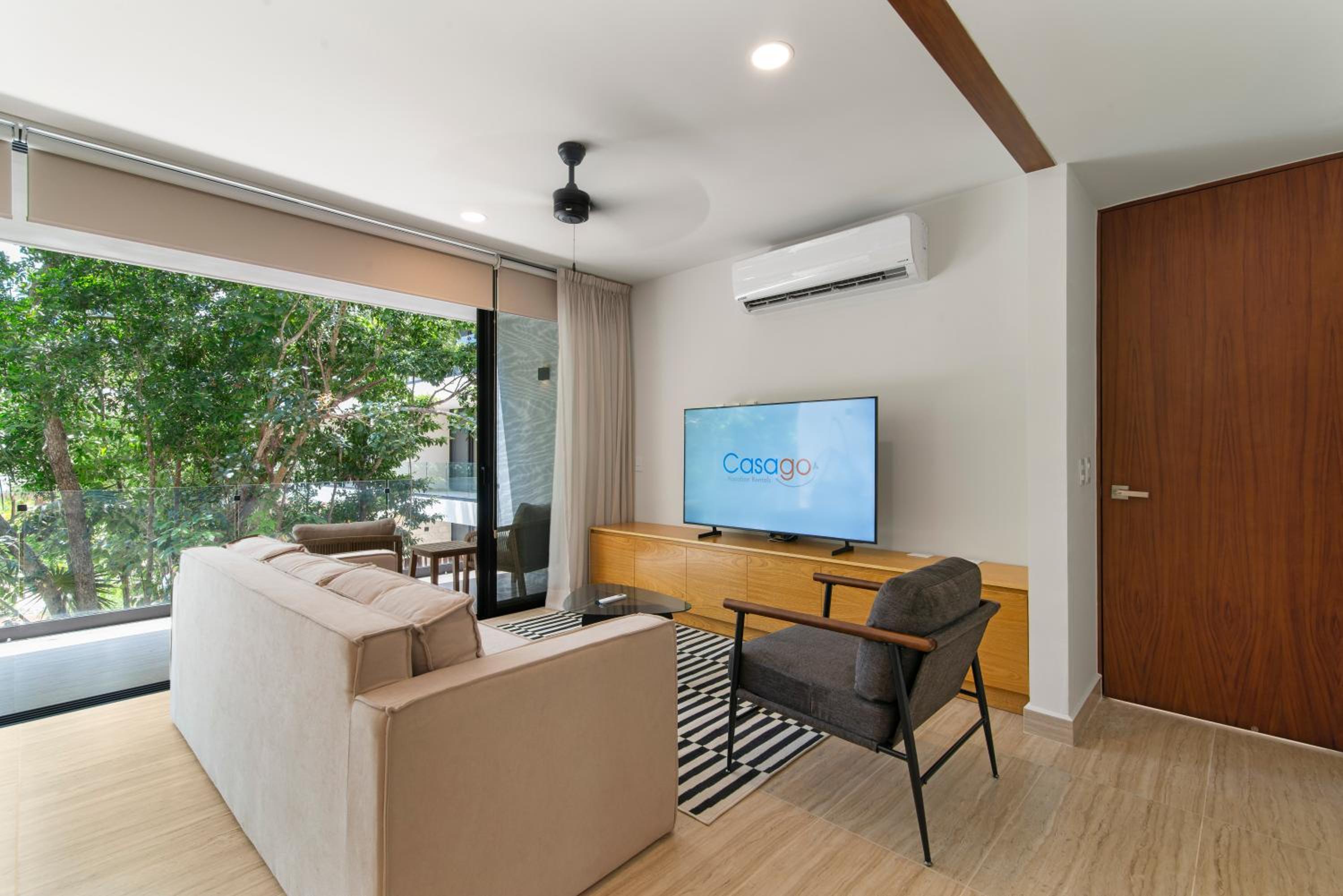 Tropical 2 Bedroom | Private Balcony & Rooftop | Casago