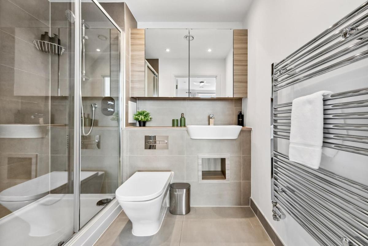 Fantastic 2 bed Flat with view IG11